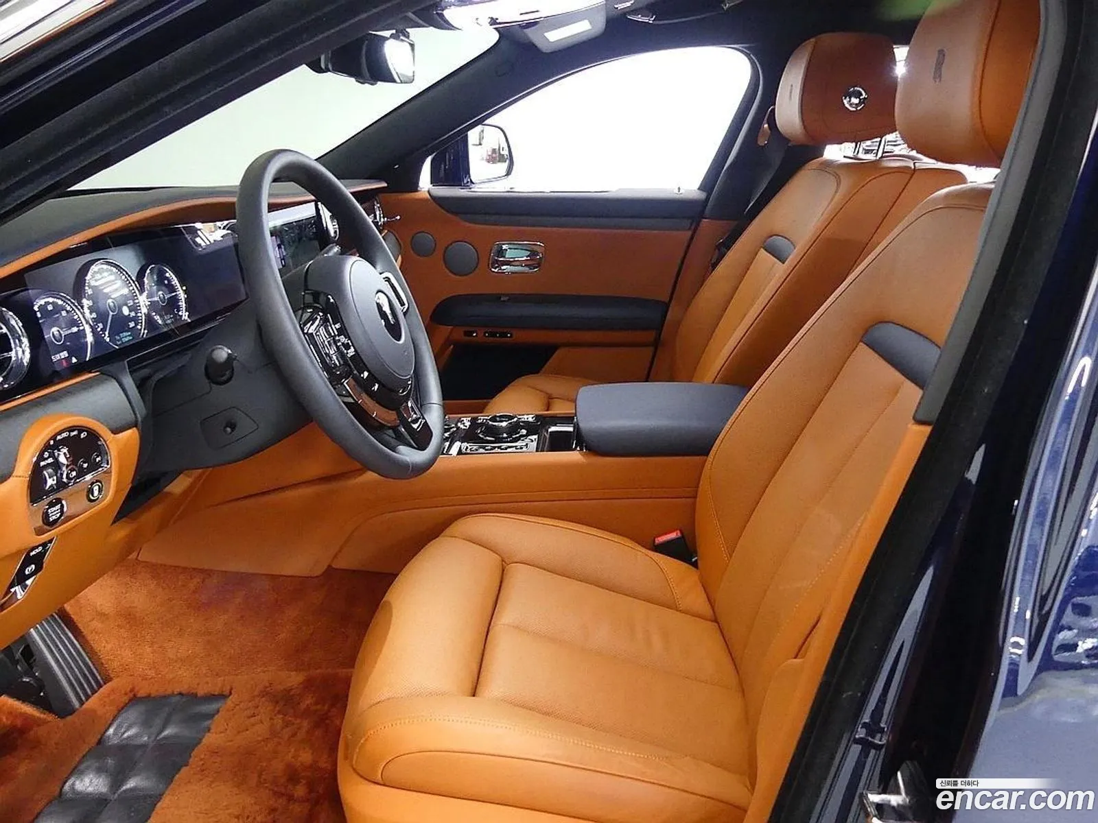 Rolls-Royce Ghost 2022 — 17
