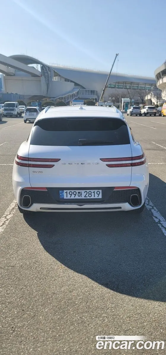 Genesis GV70 2024 — 7