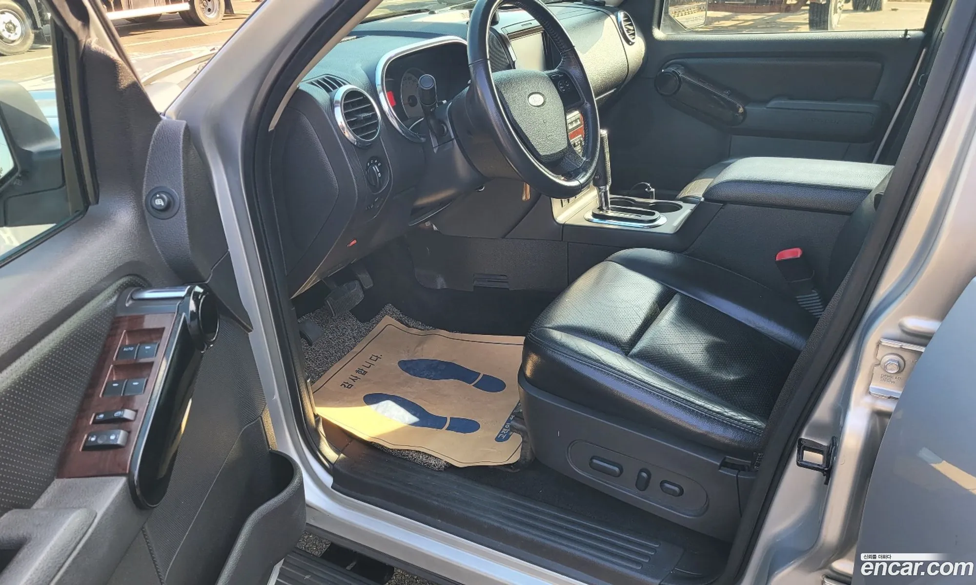 Ford Explorer 2010 — 4