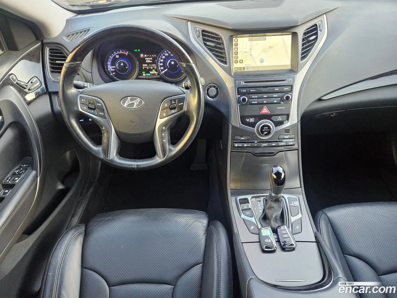 Hyundai Grandeur HG Hybrid 2016 — 16