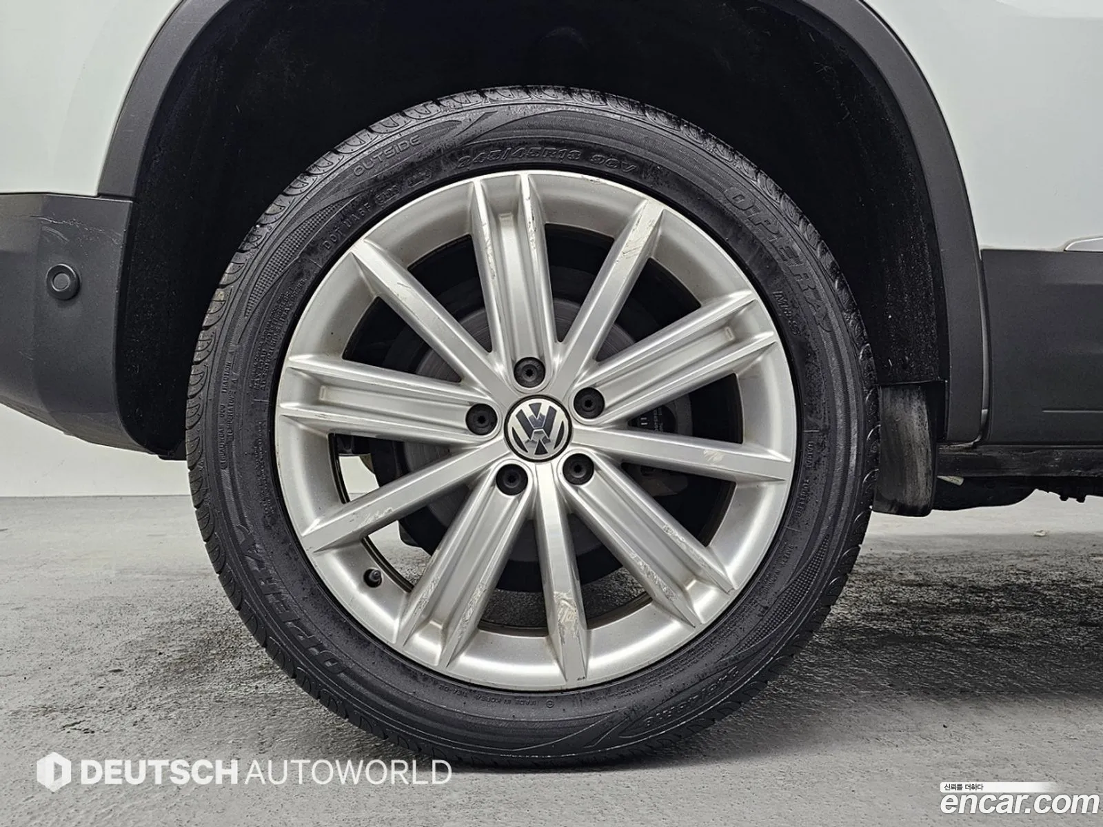 Volkswagen Tiguan 2015 — 8