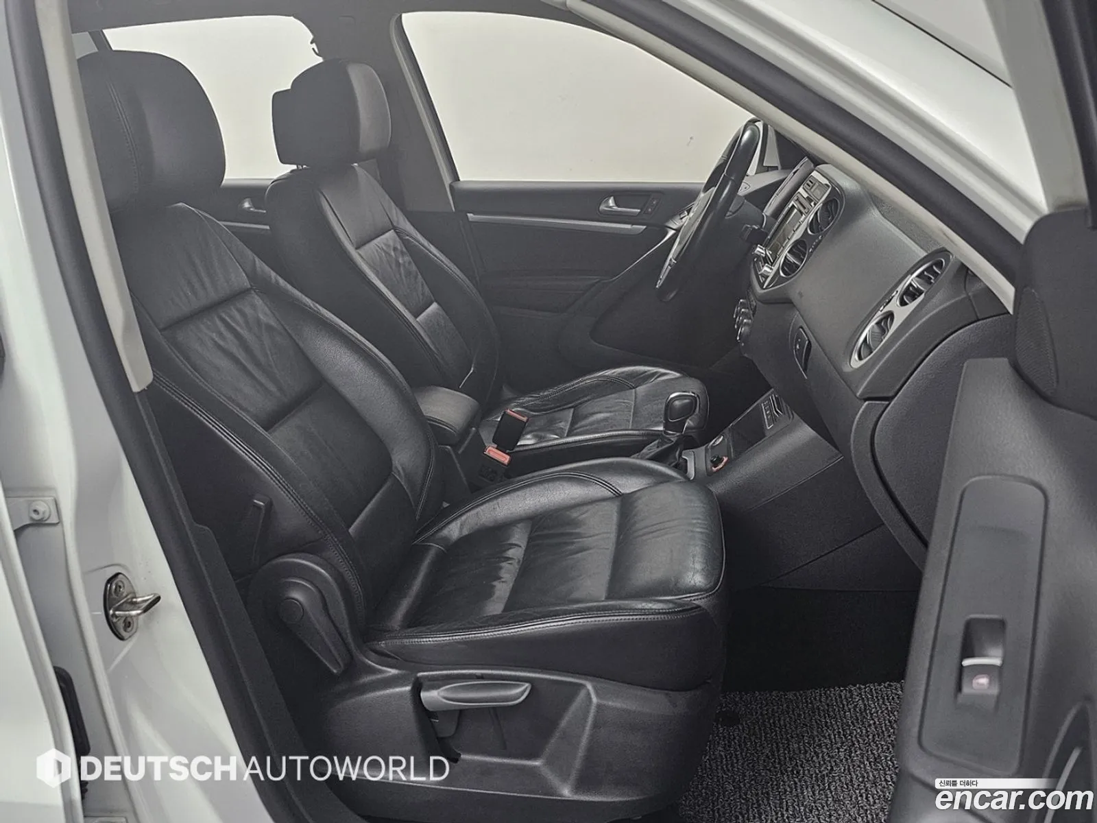 Volkswagen Tiguan 2015 — 12