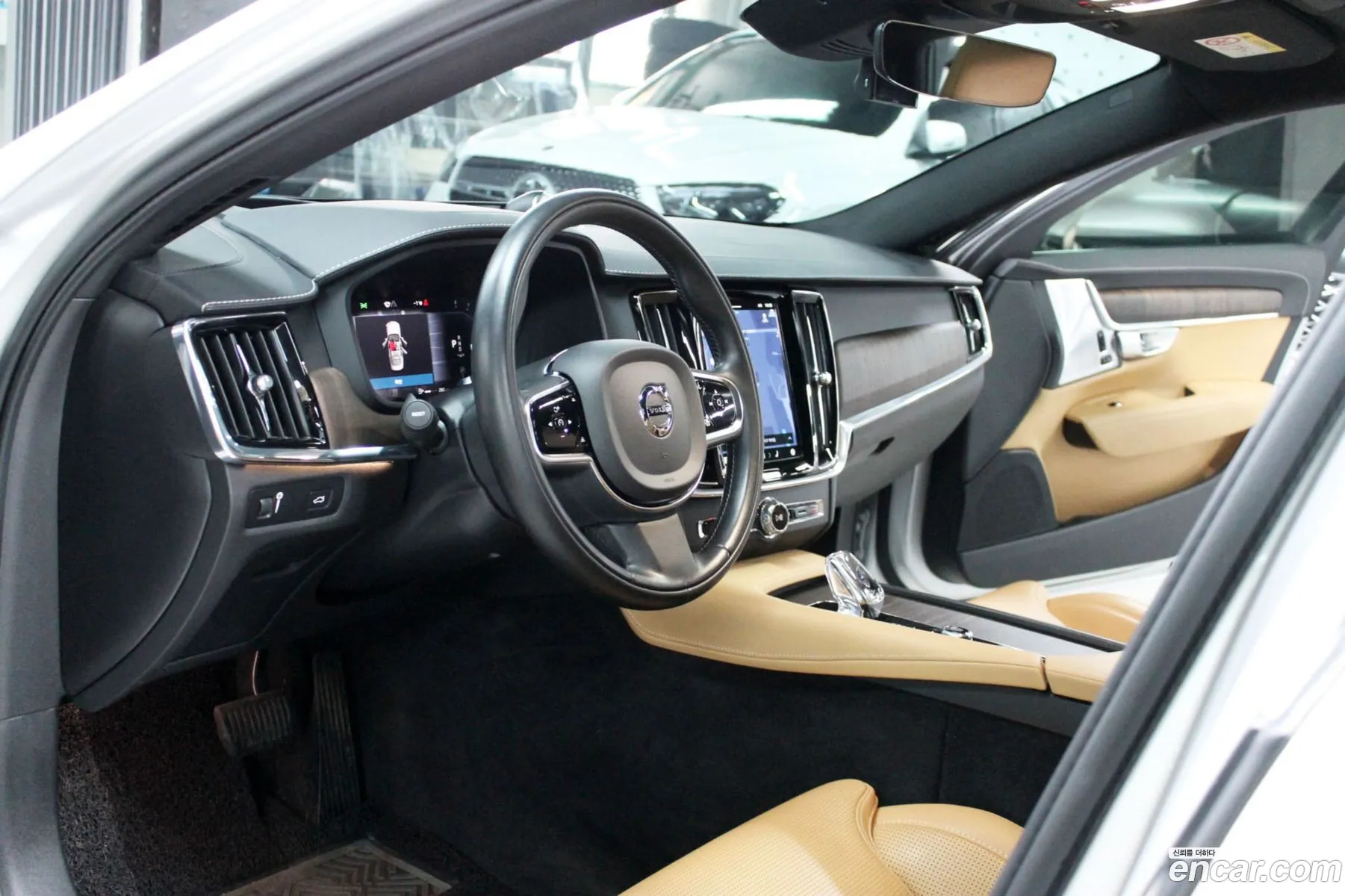 Volvo S90 2021 — 2