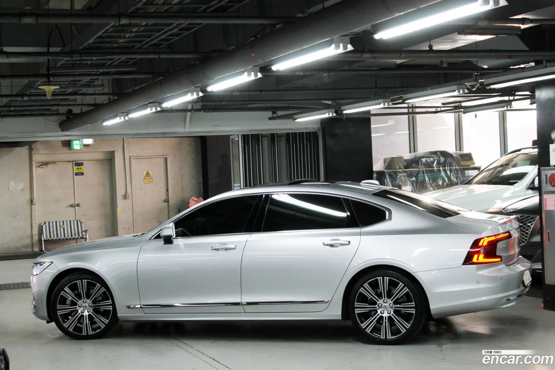 Volvo S90 2021 — 13