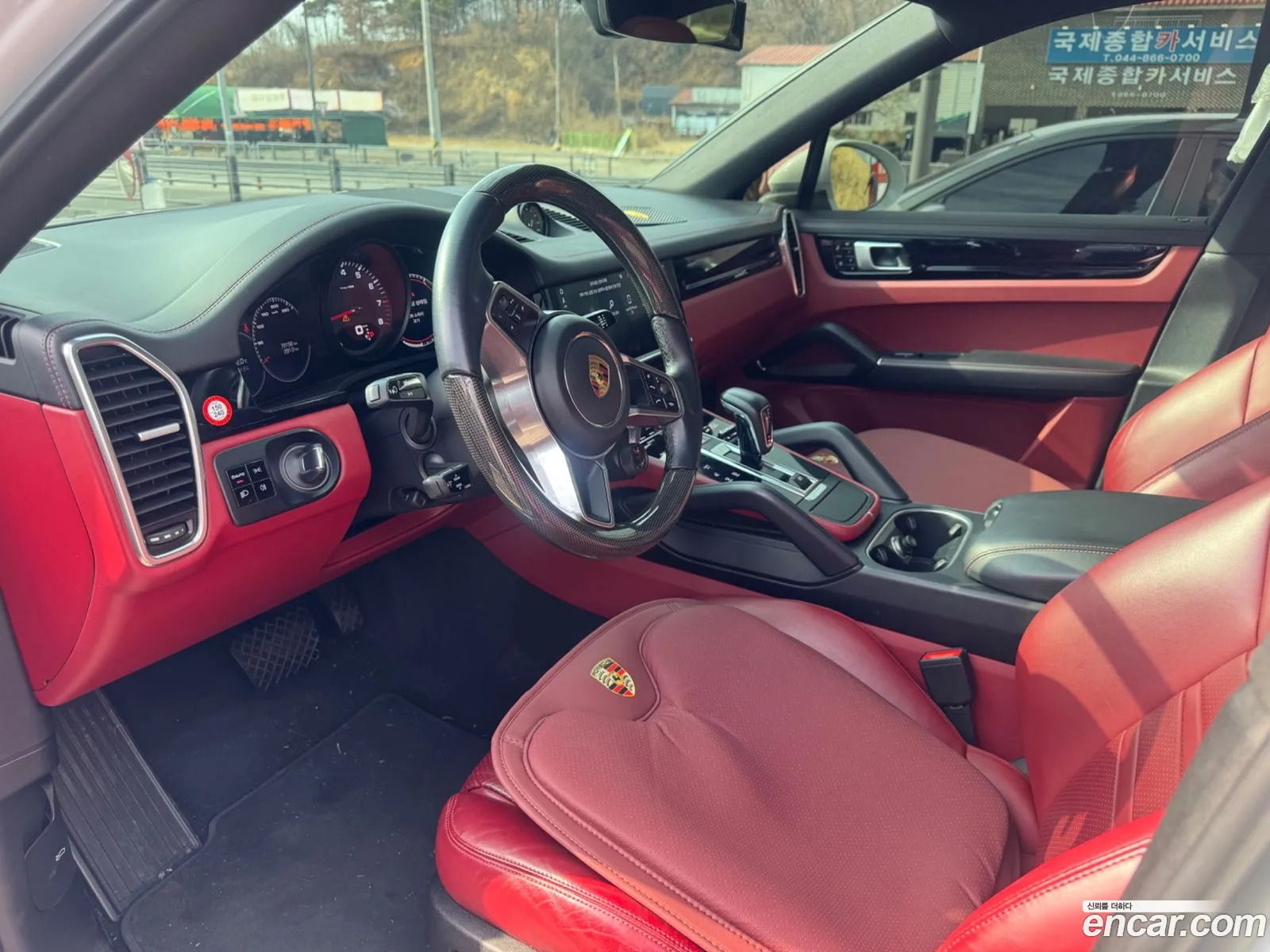 Porsche Cayenne 2020 — 16