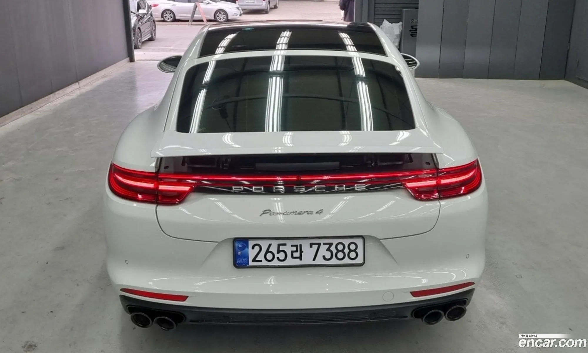 Porsche Panamera 2018 — 15