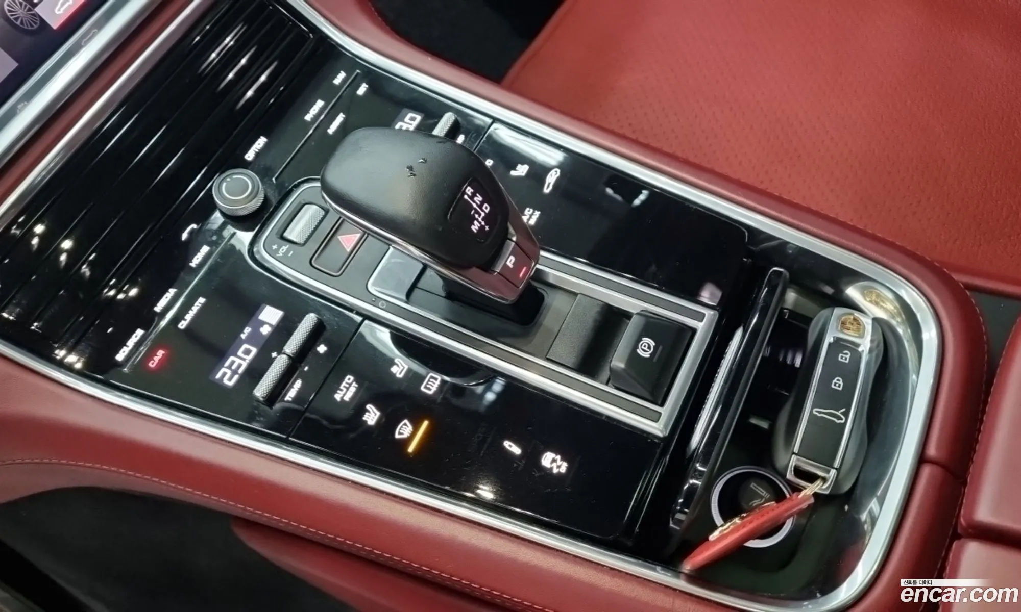 Porsche Panamera 2018 — 11