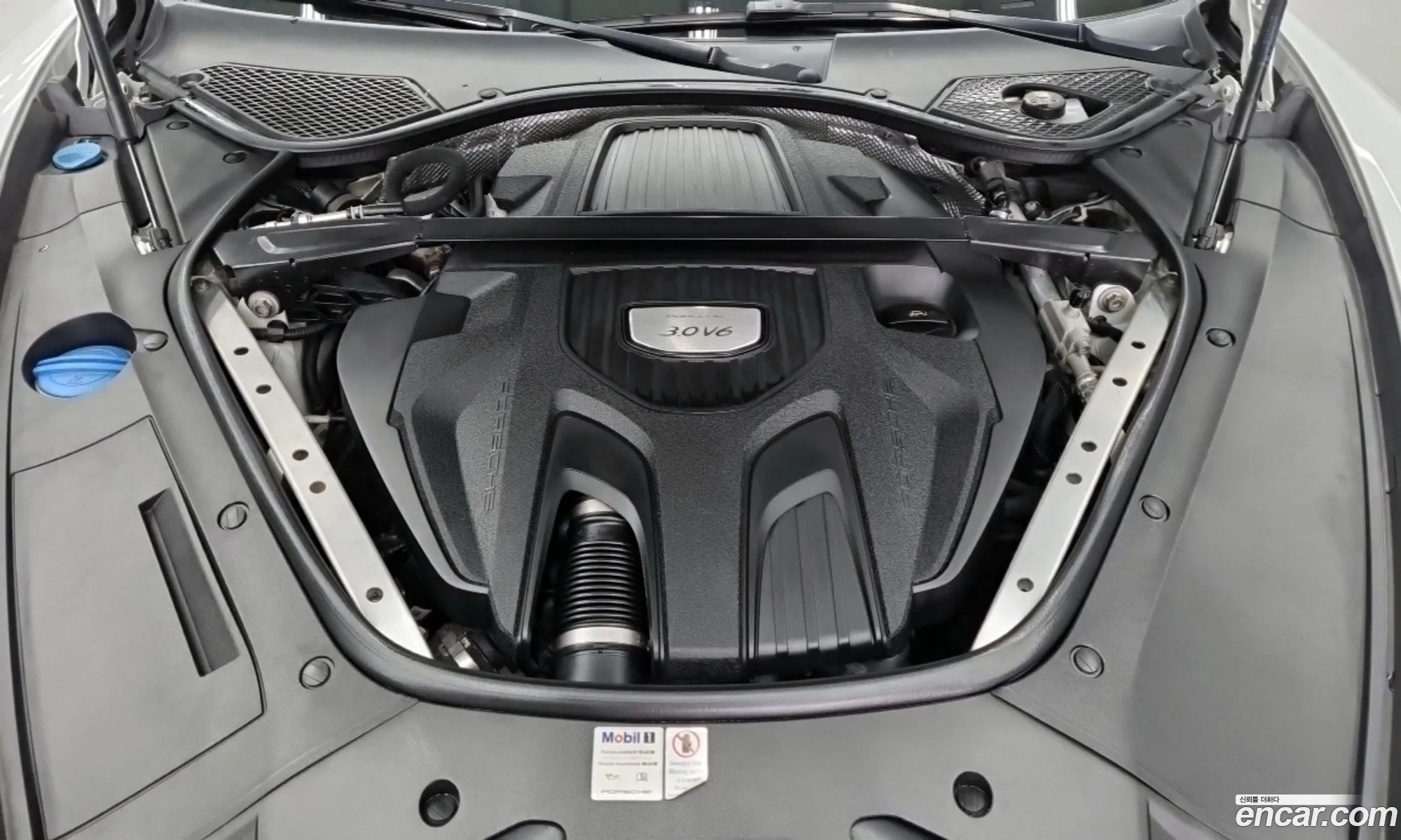 Porsche Panamera 2018 — 3