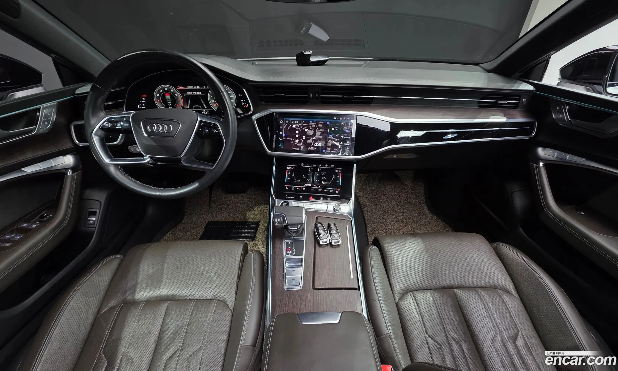 Audi A7 2022 WAUZZZF22NN017366 — 2
