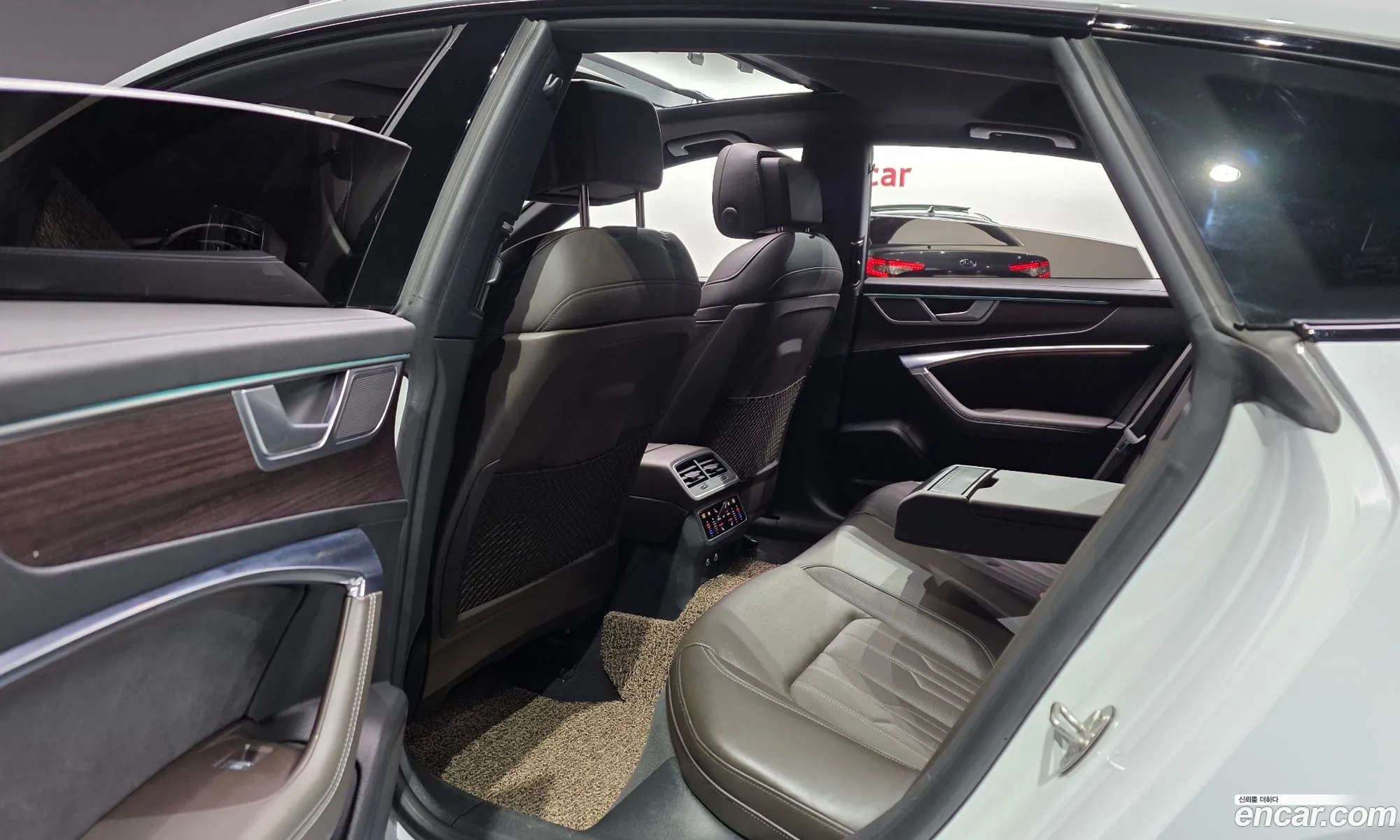 Audi A7 2022 WAUZZZF22NN017366 — 8
