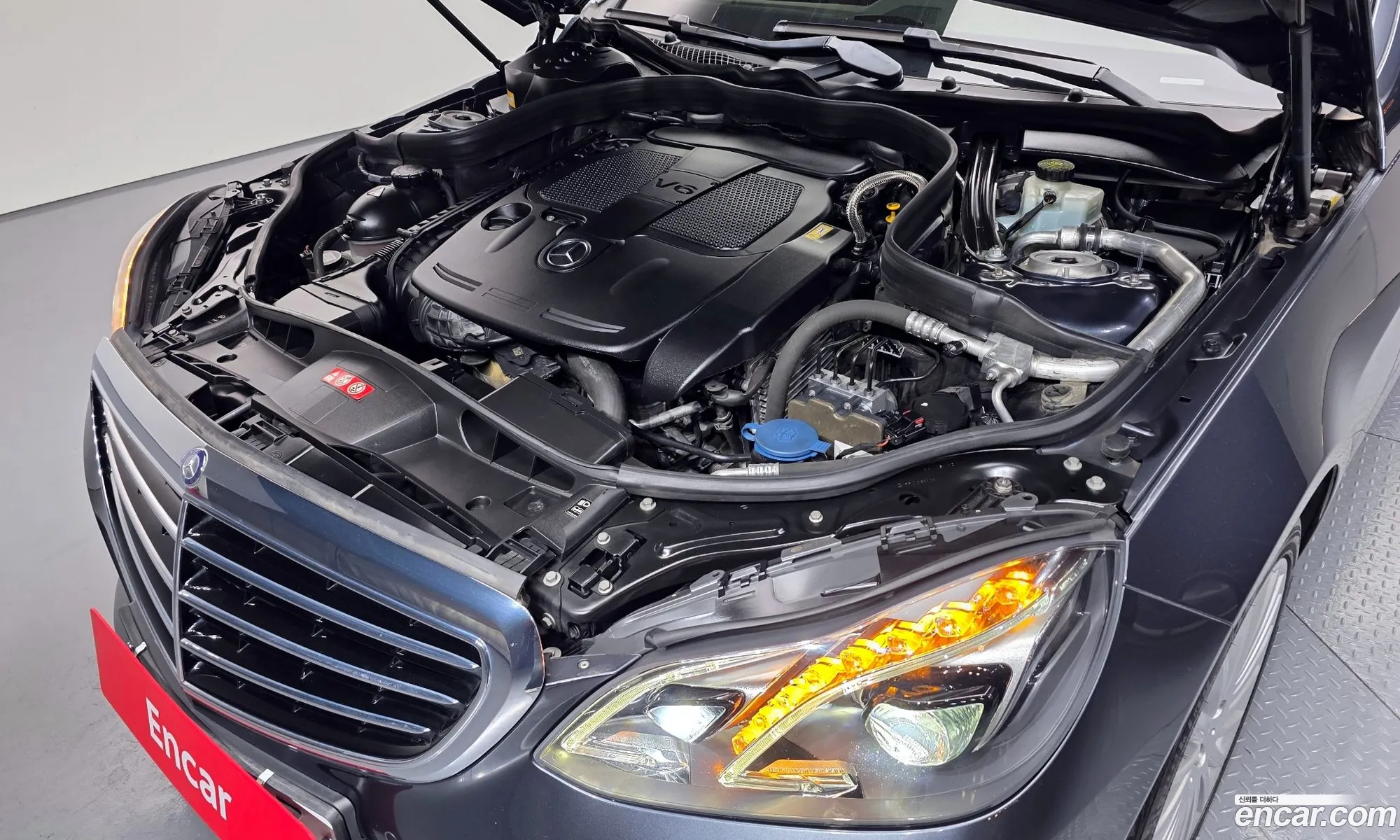 Mercedes-Benz E-Class W212 2015 — 19