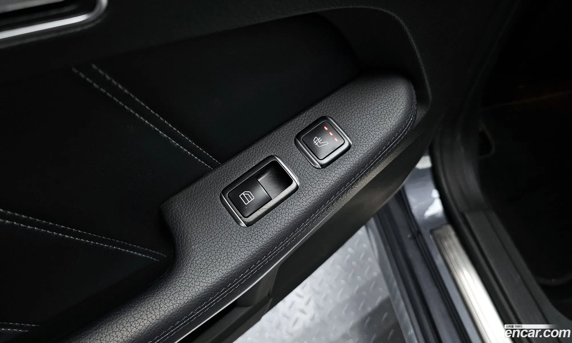 Mercedes-Benz E-Class W212 2015 — 18