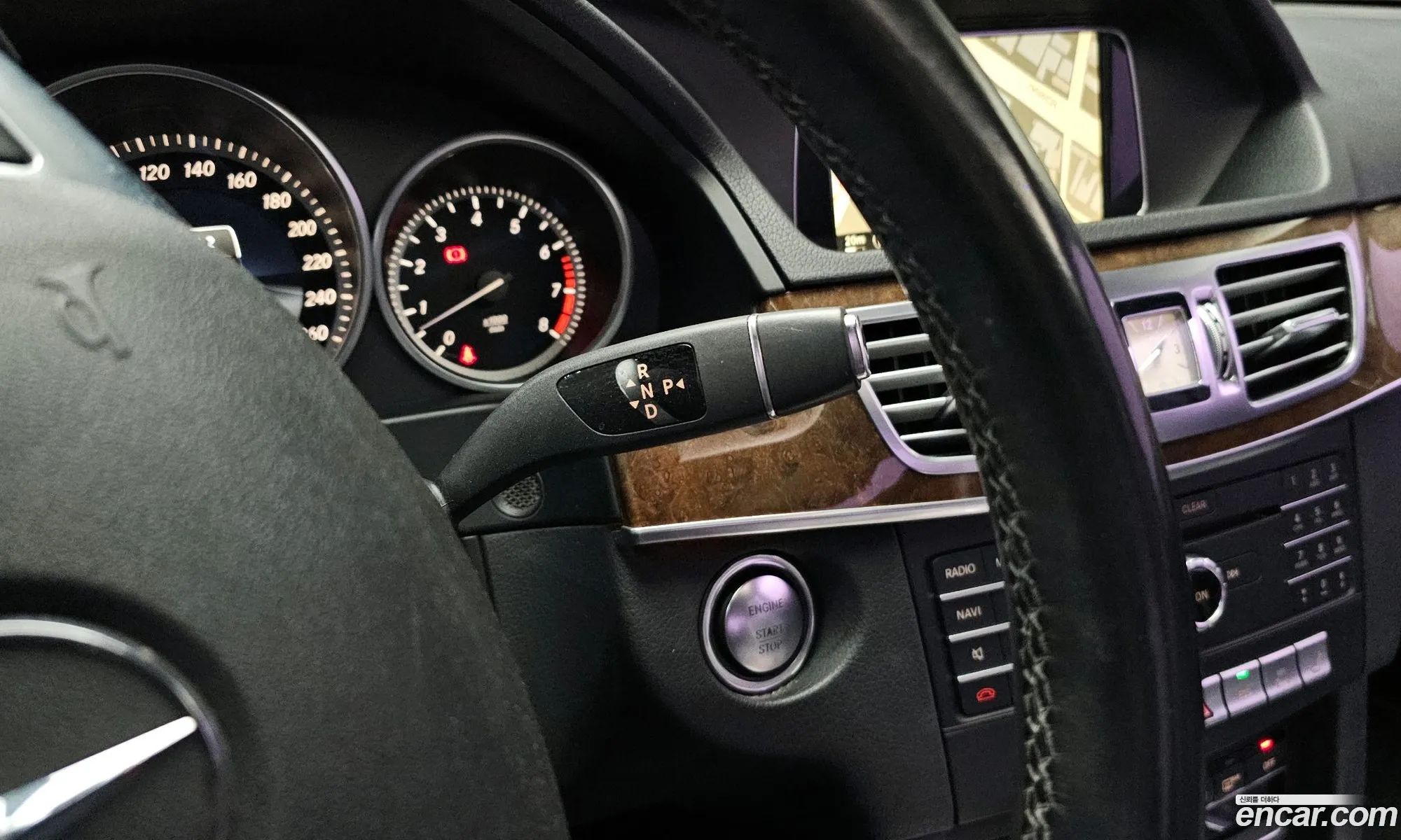 Mercedes-Benz E-Class W212 2015 — 17