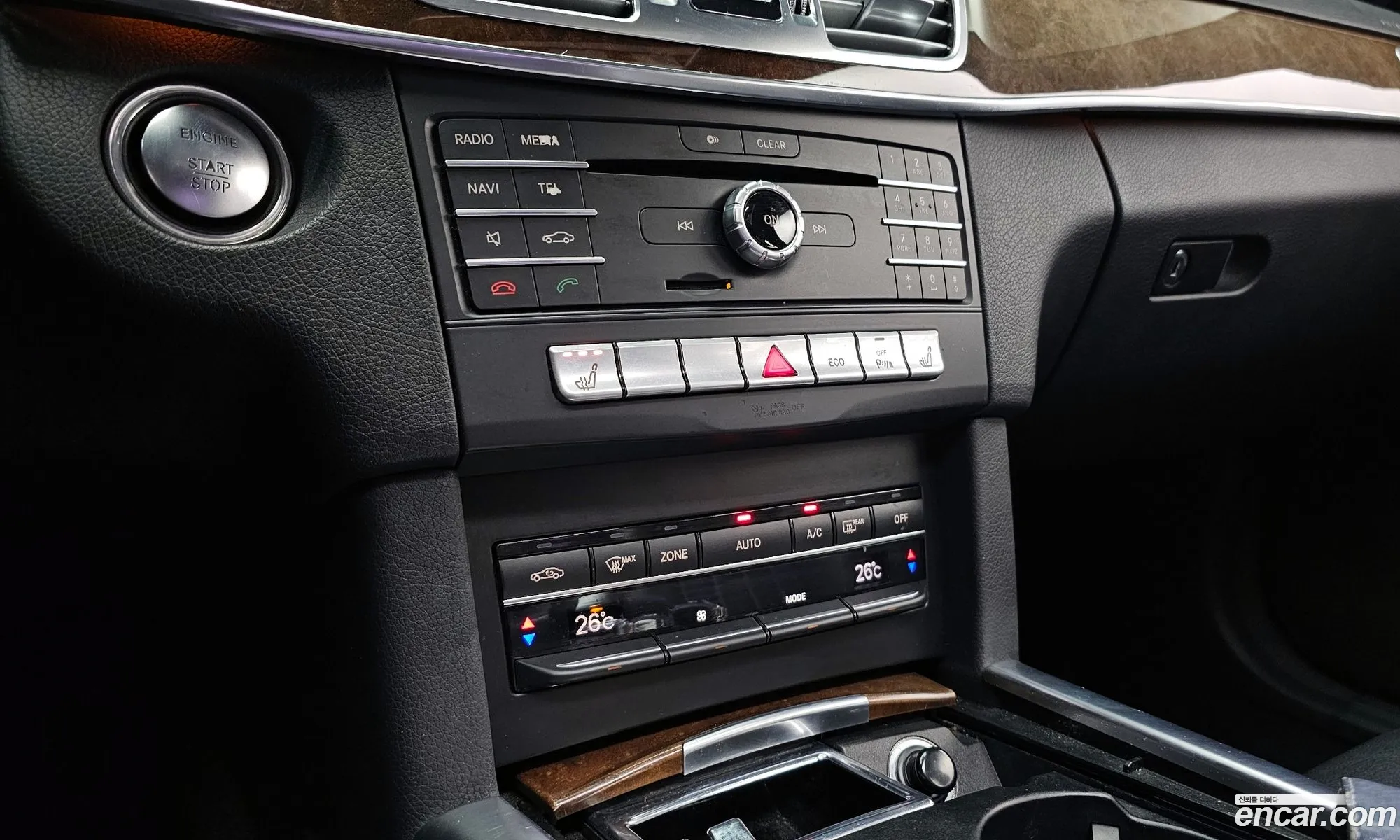 Mercedes-Benz E-Class W212 2015 — 11