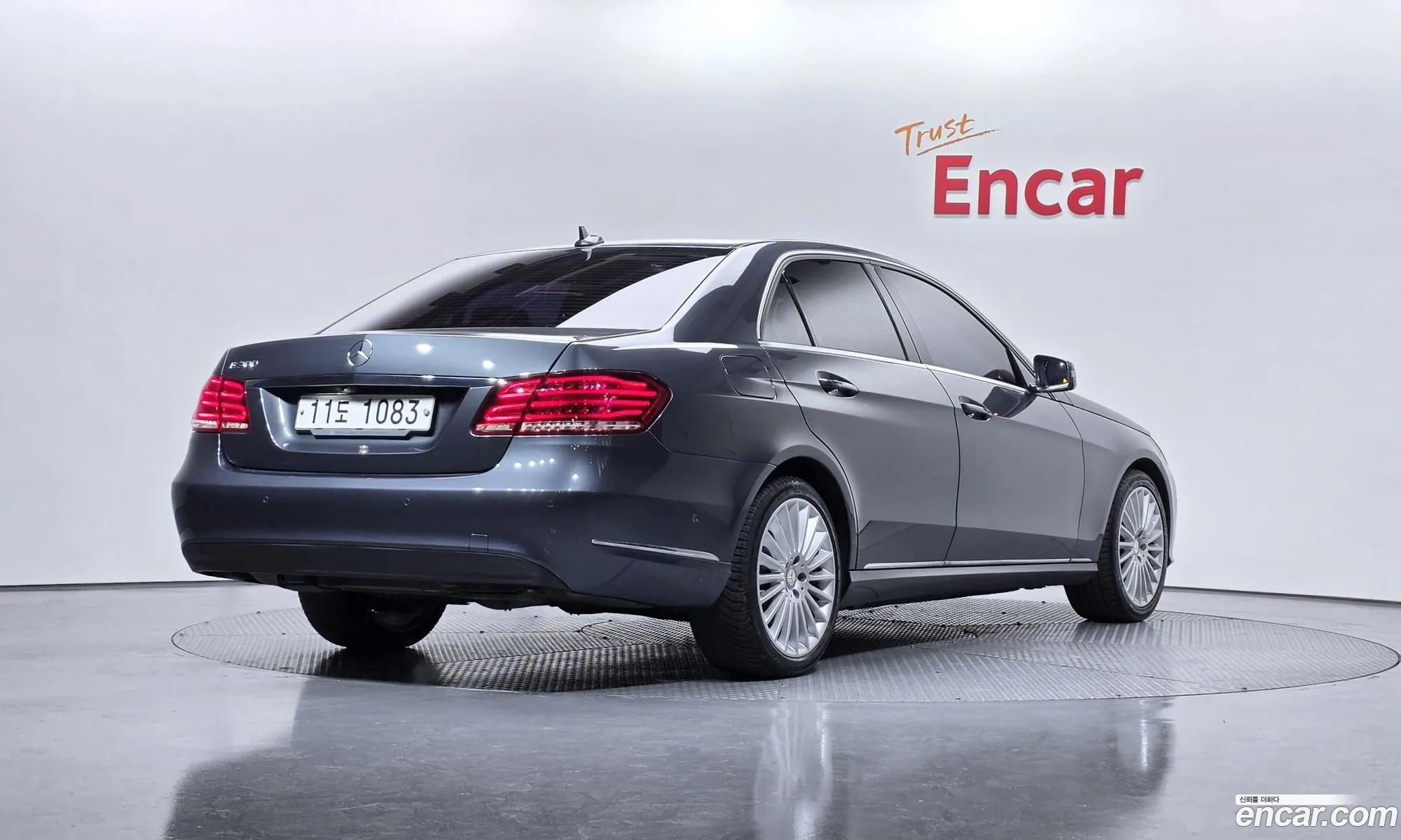 Mercedes-Benz E-Class W212 2015 — 10