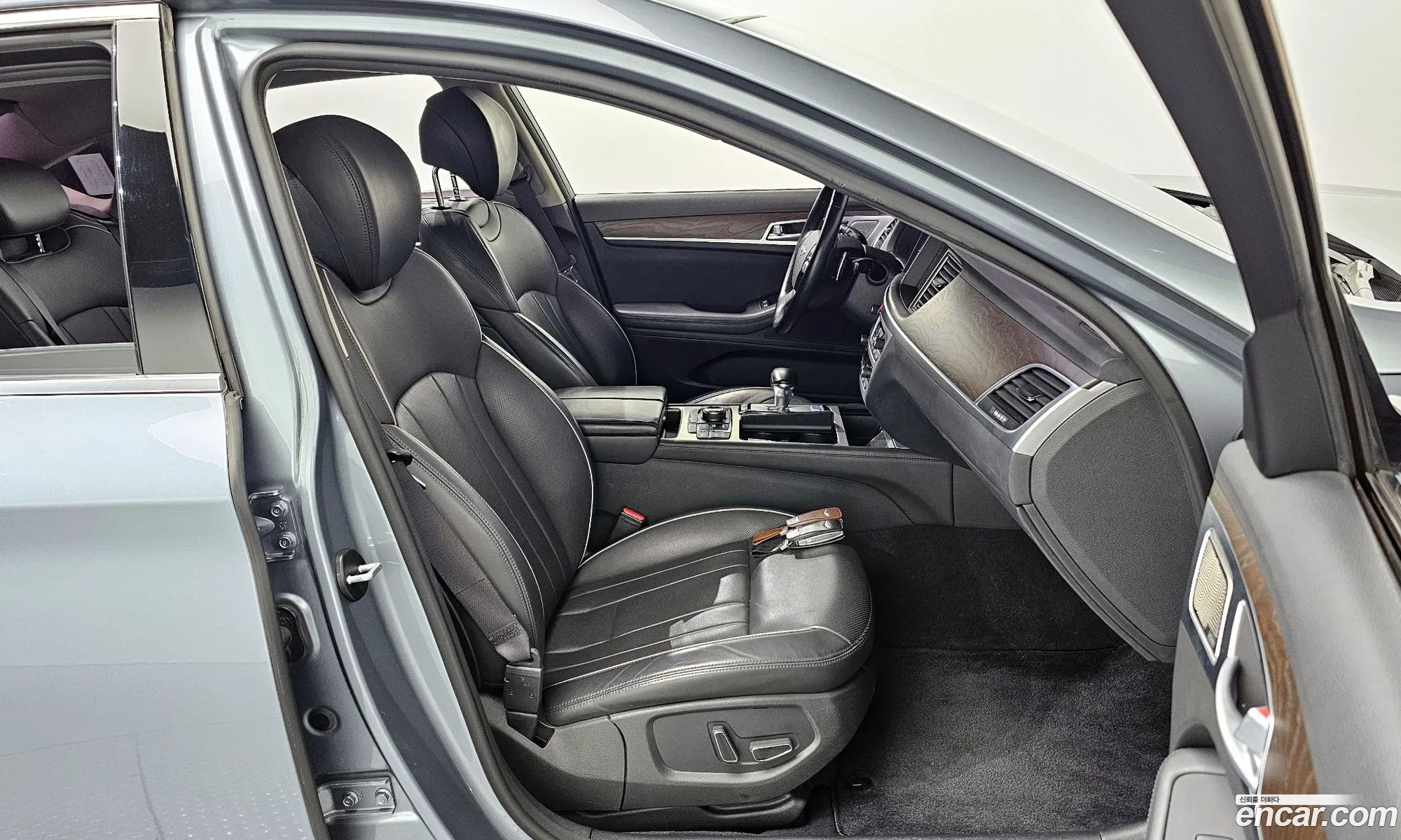 Genesis G80 2016 — 14