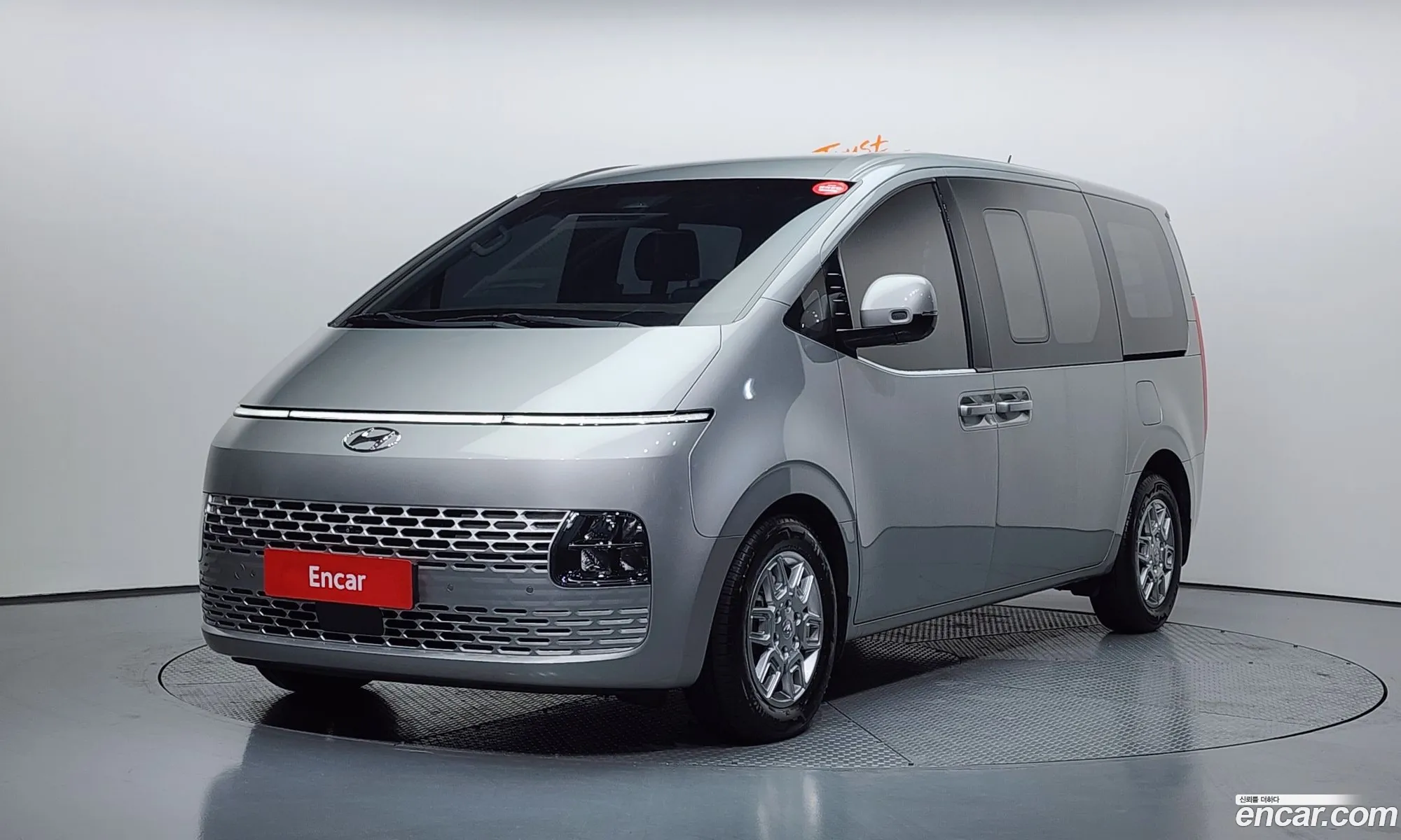 Hyundai Staria 2021 — 17