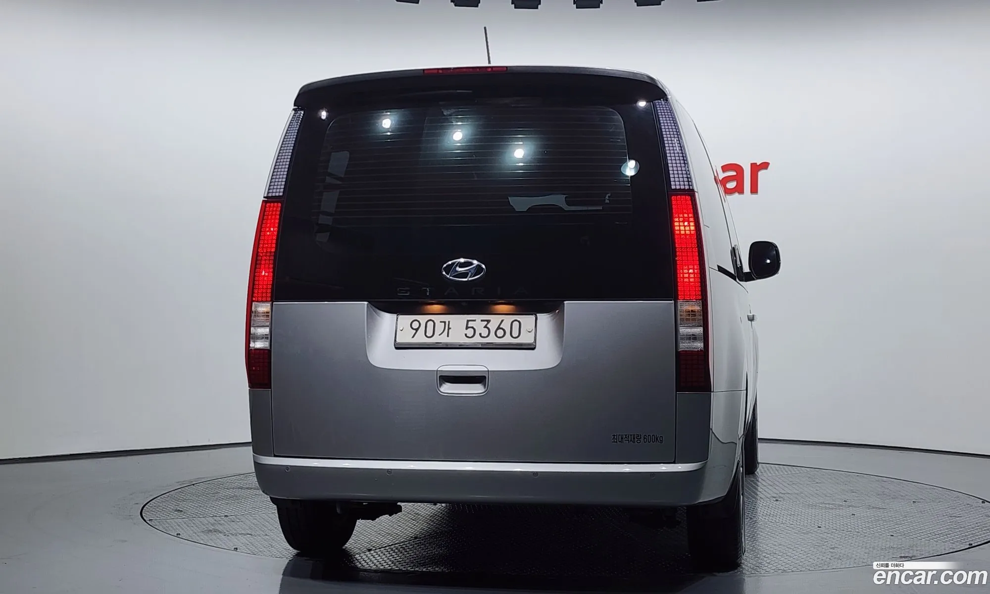 Hyundai Staria 2021 — 18