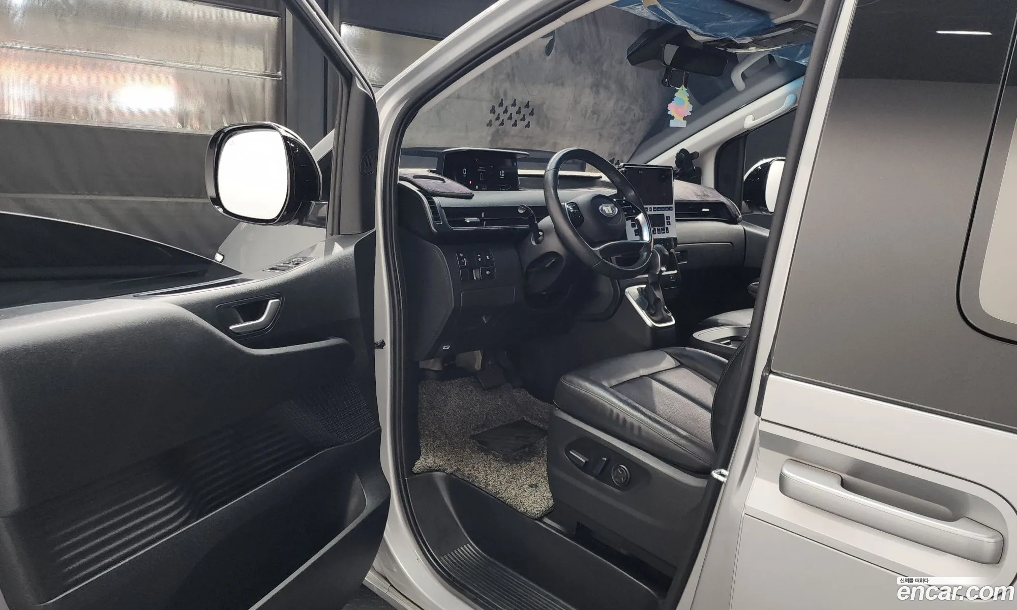 Hyundai Staria 2021 — 12
