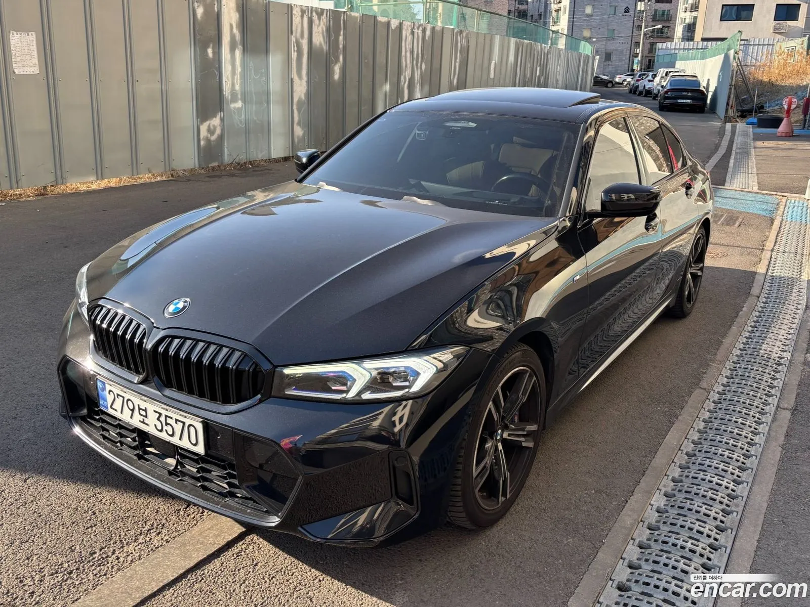 BMW 3 Series 2024 — 17