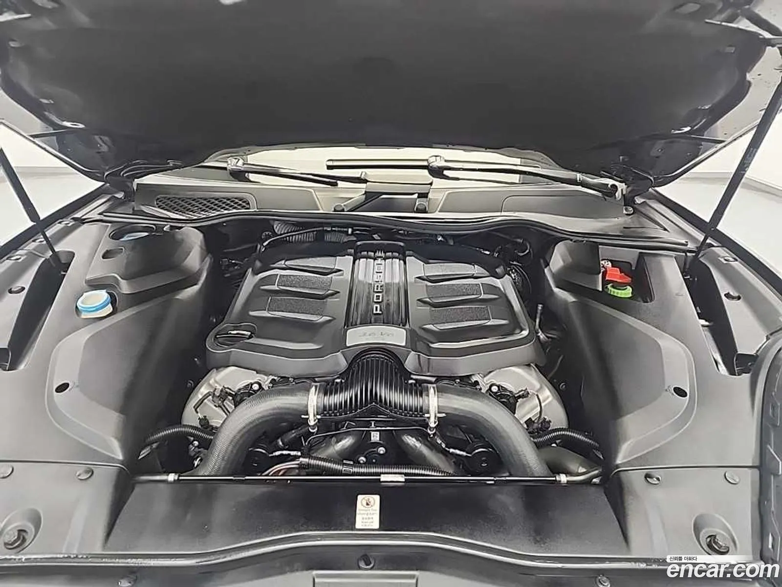 Porsche Cayenne 2015 — 18
