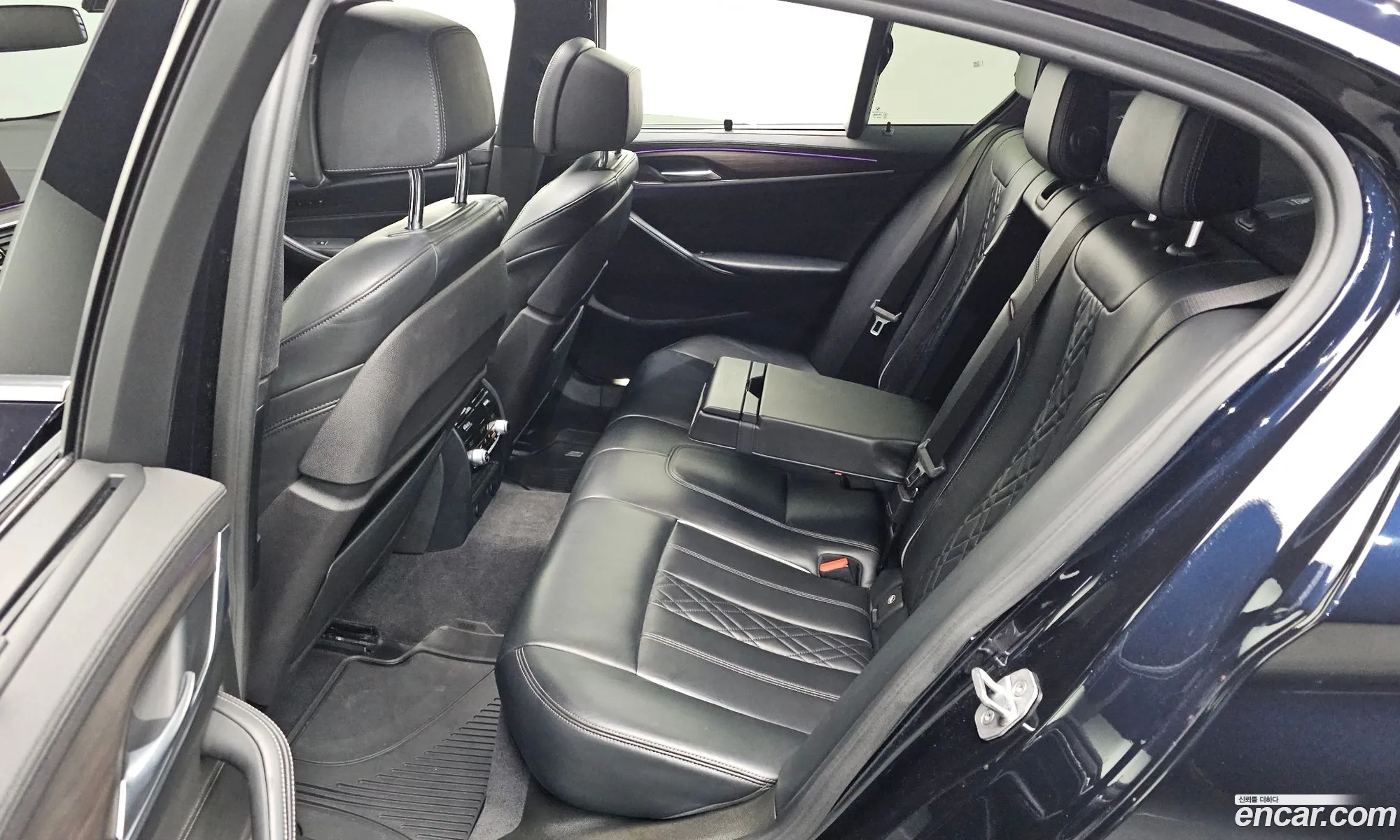 BMW 5 Series 2018 WBAJC3109JG997629 — 6