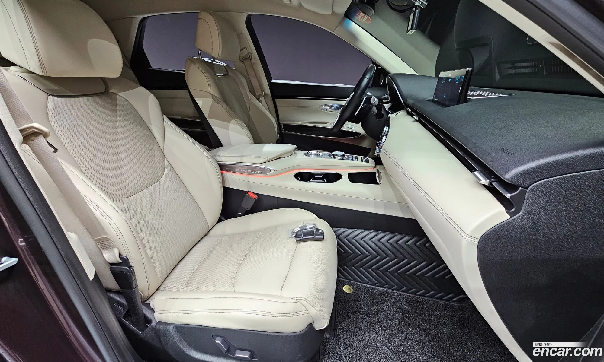 Genesis GV70 2021 — 8