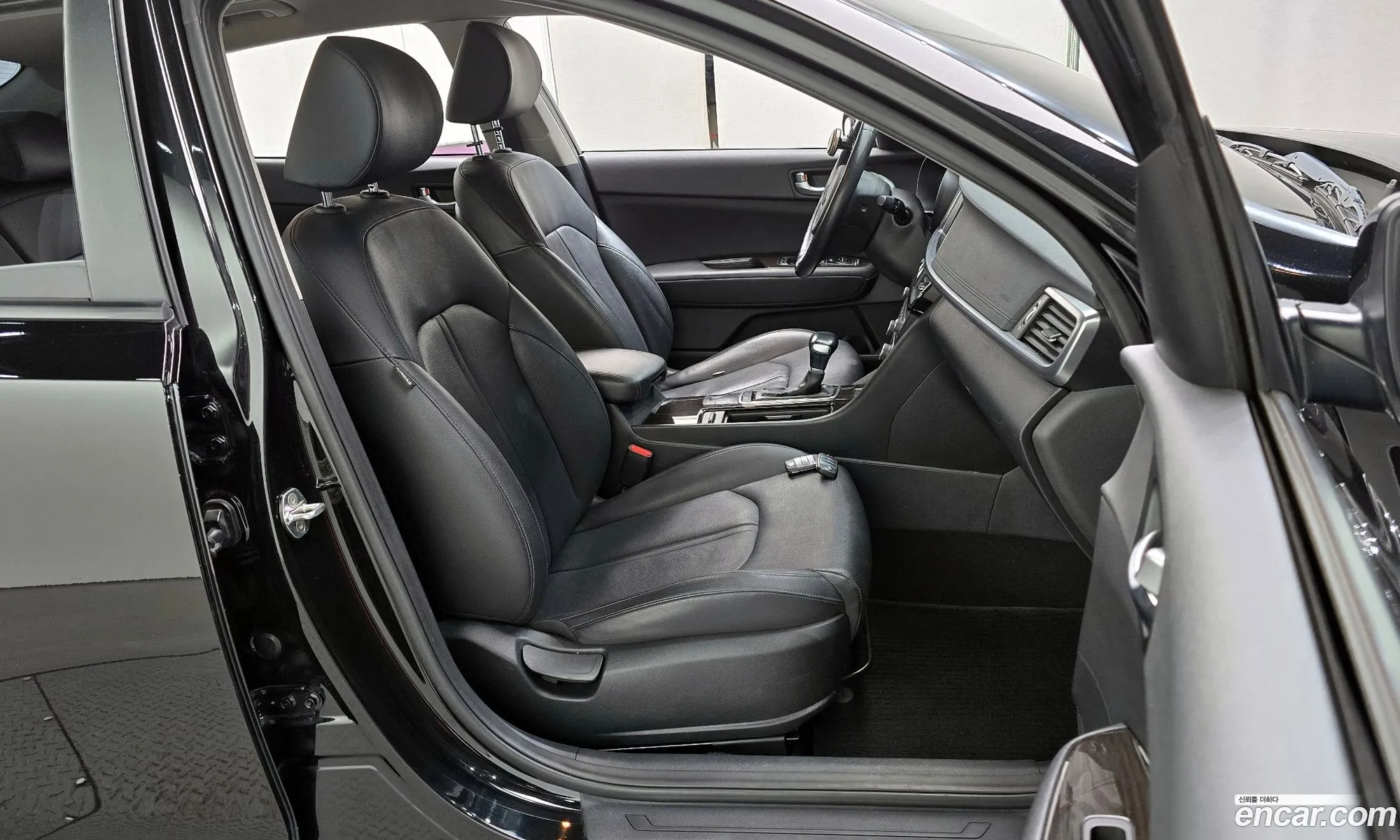 Kia K5 2017 — 11