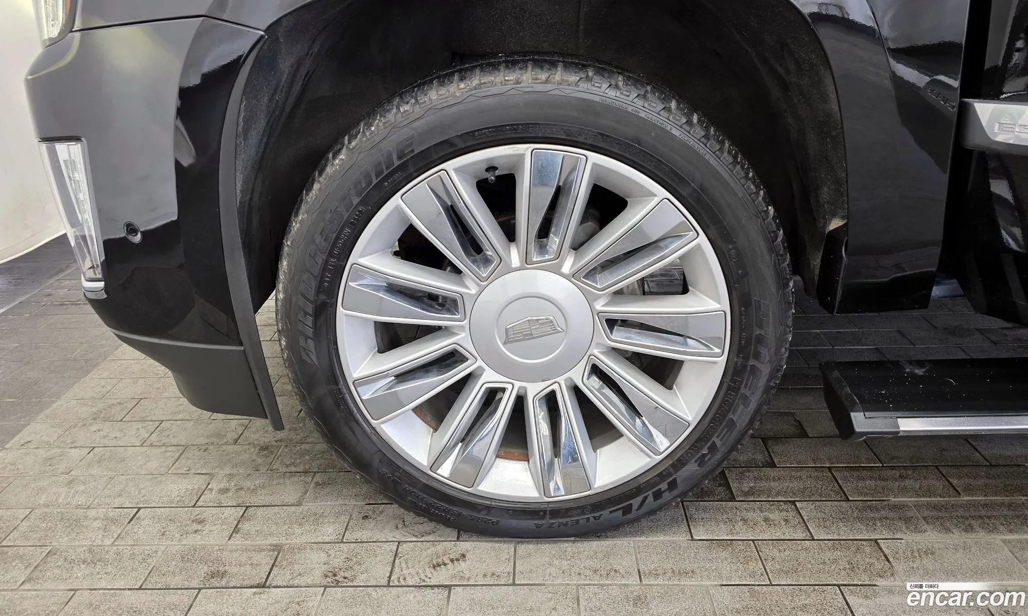 Cadillac Escalade 2019 — 16