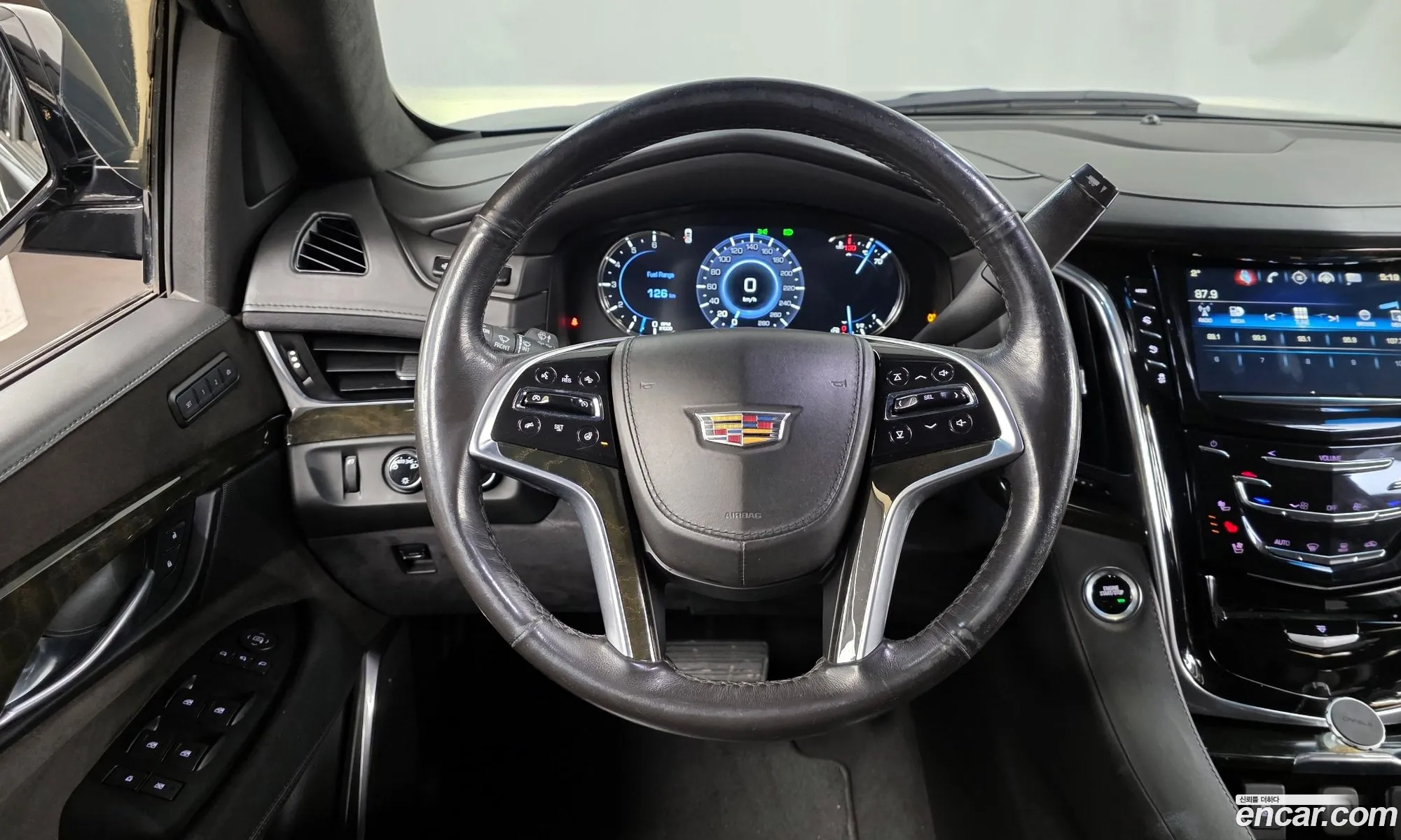 Cadillac Escalade 2019 — 3
