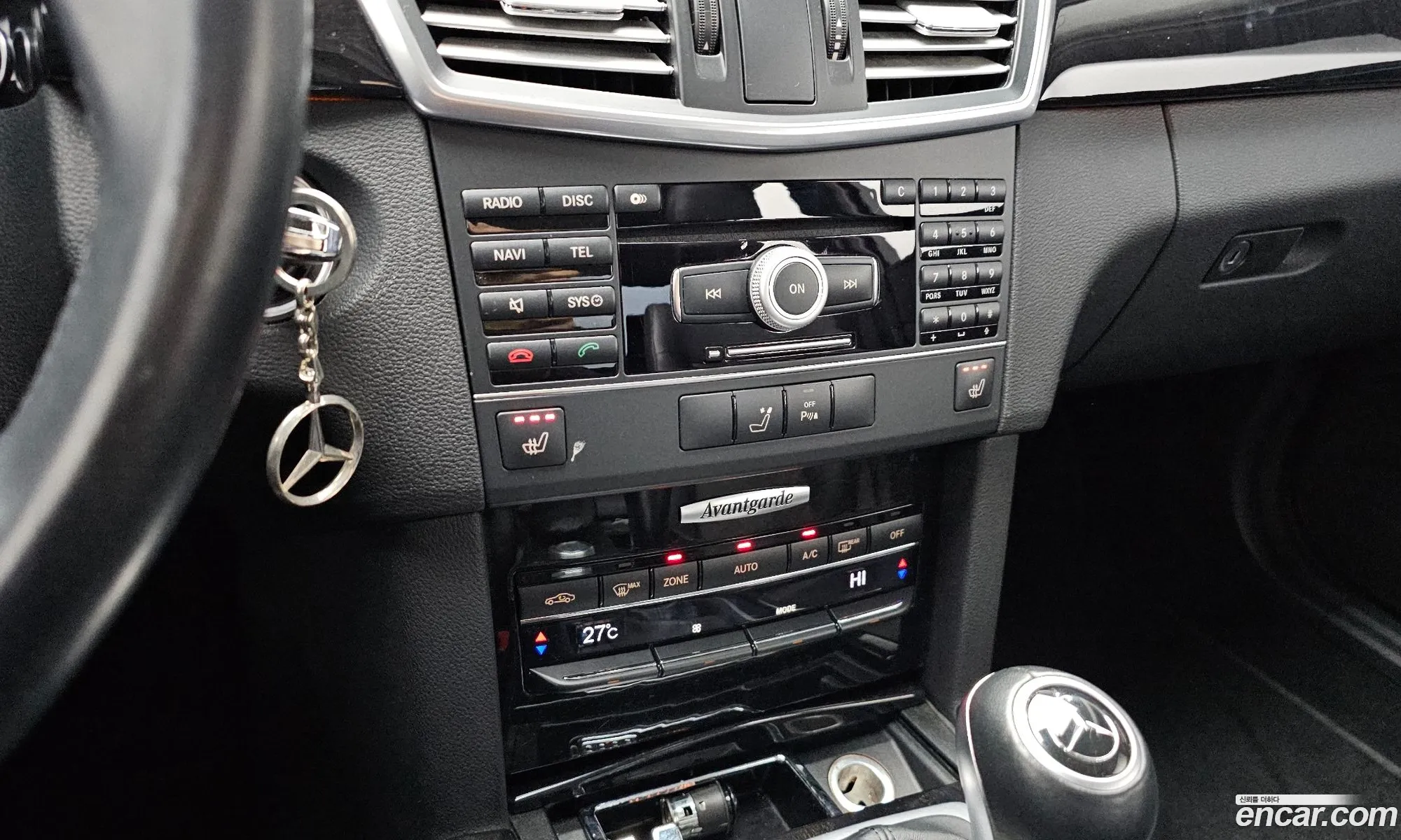Mercedes-Benz E-Class W212 2011 WDDHF4JB7BA397671 — 16