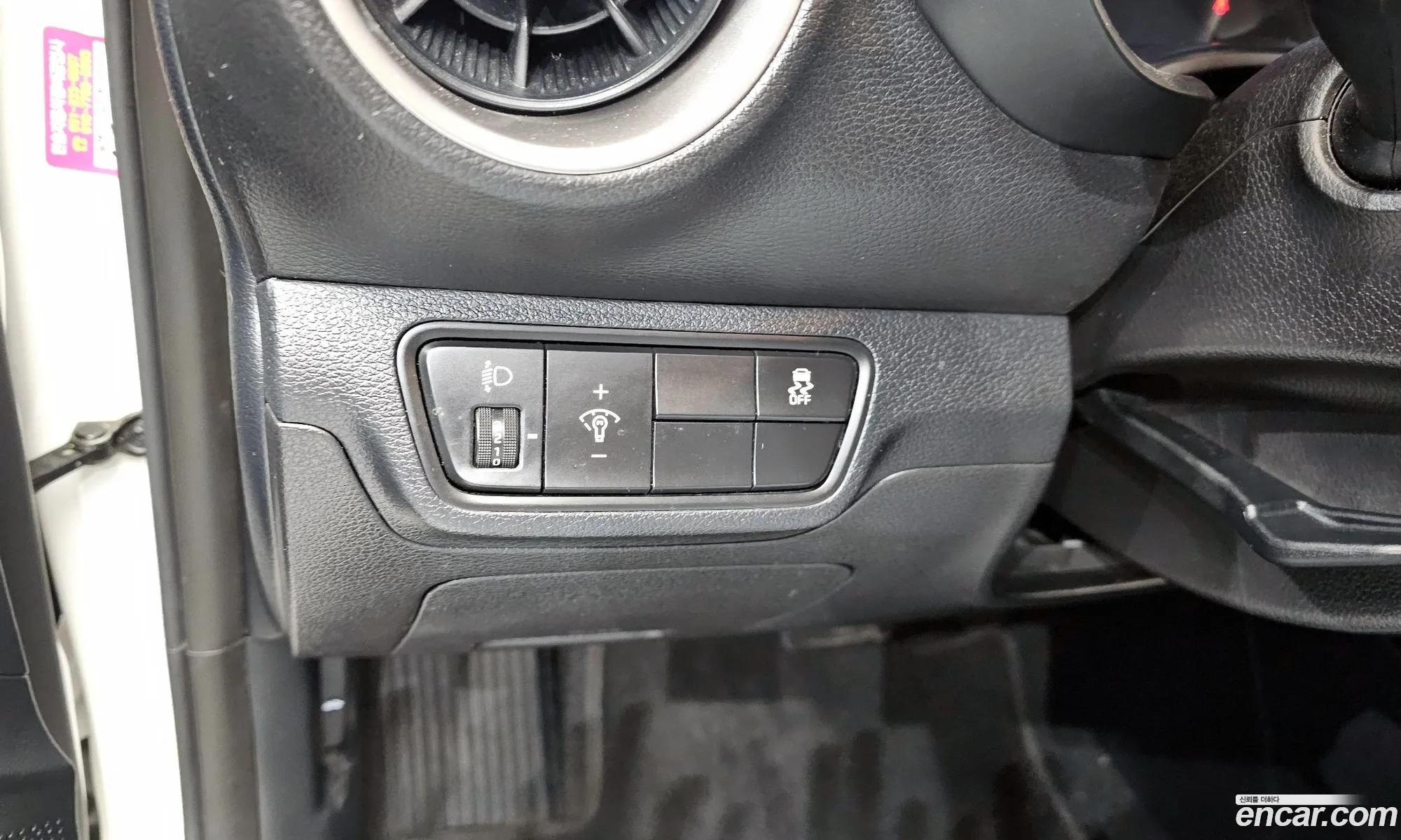 Kia K3 2018 — 12