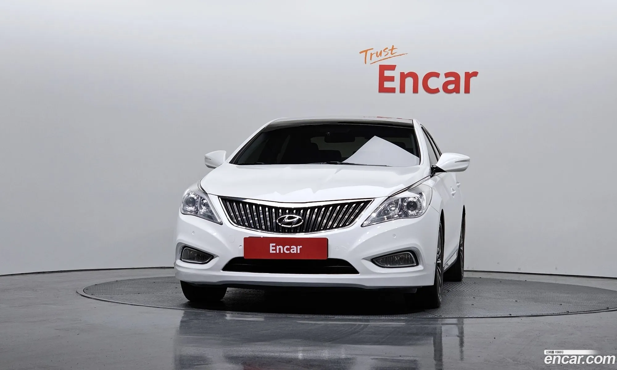 Hyundai Grandeur HG 2014 — 19