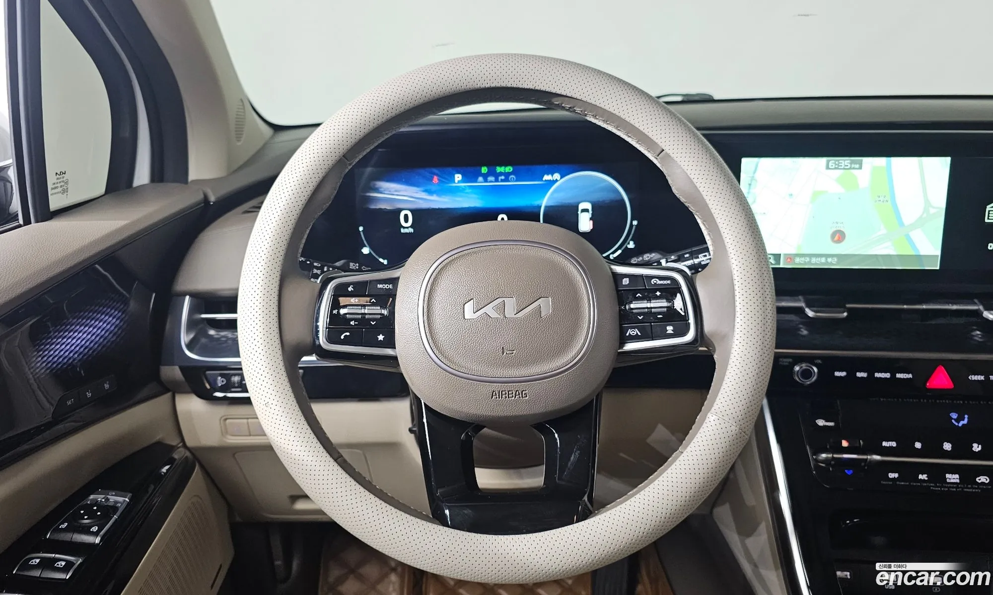 Kia Carnival 2023 — 7