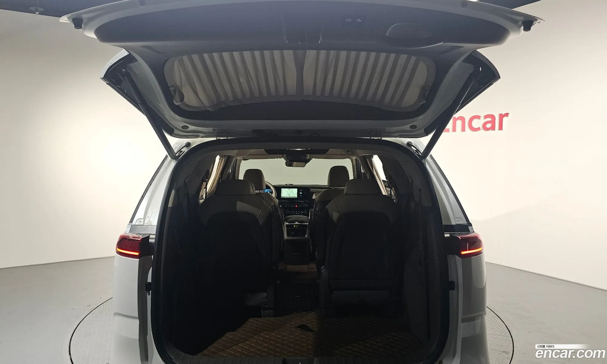 Kia Carnival 2023 — 13