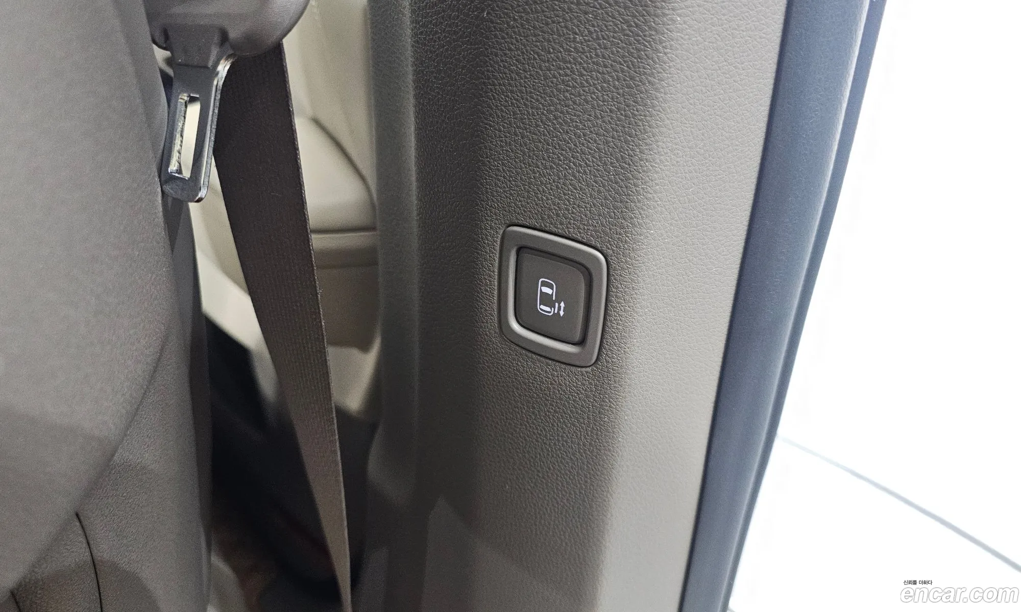 Kia Carnival 2023 — 17