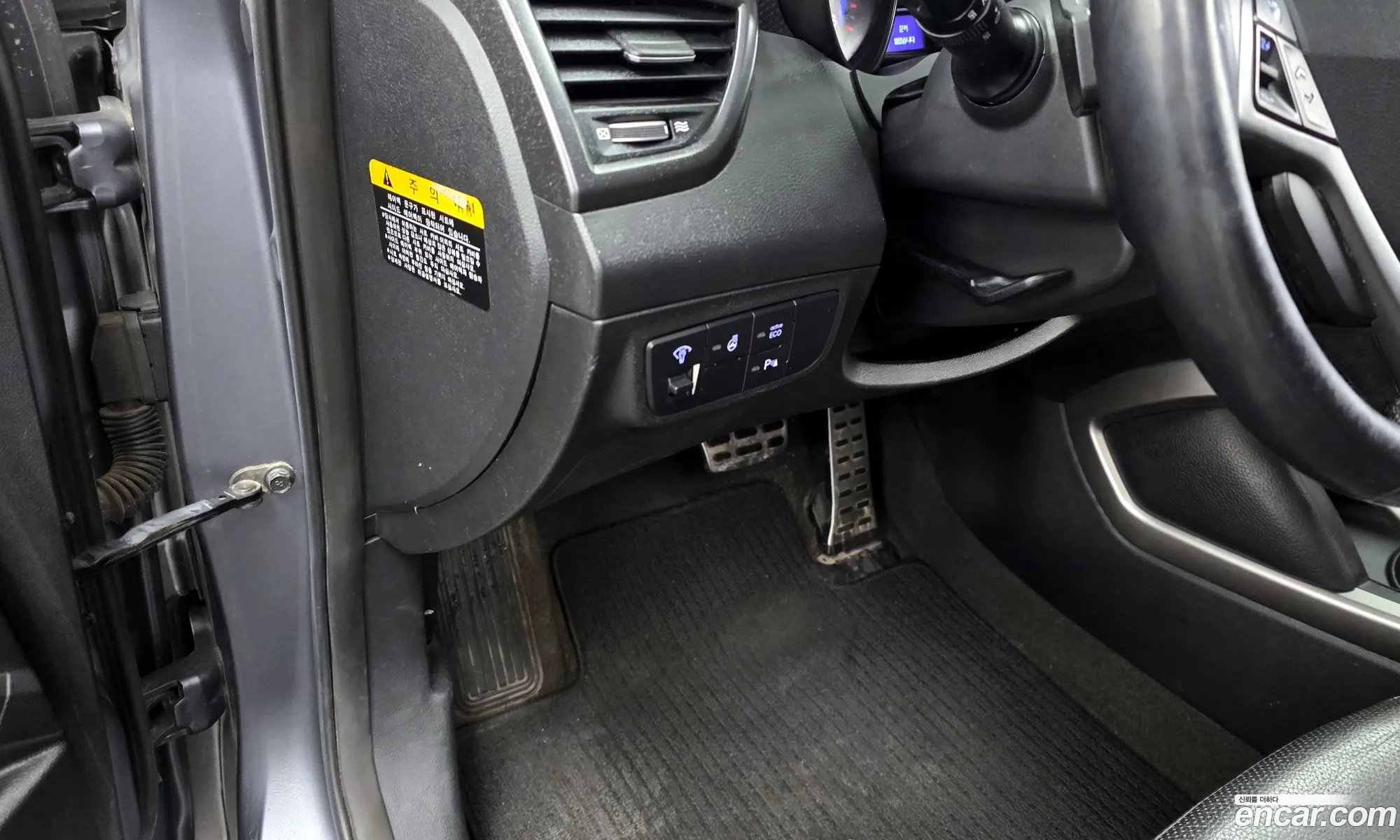 Hyundai Veloster 2013 — 16