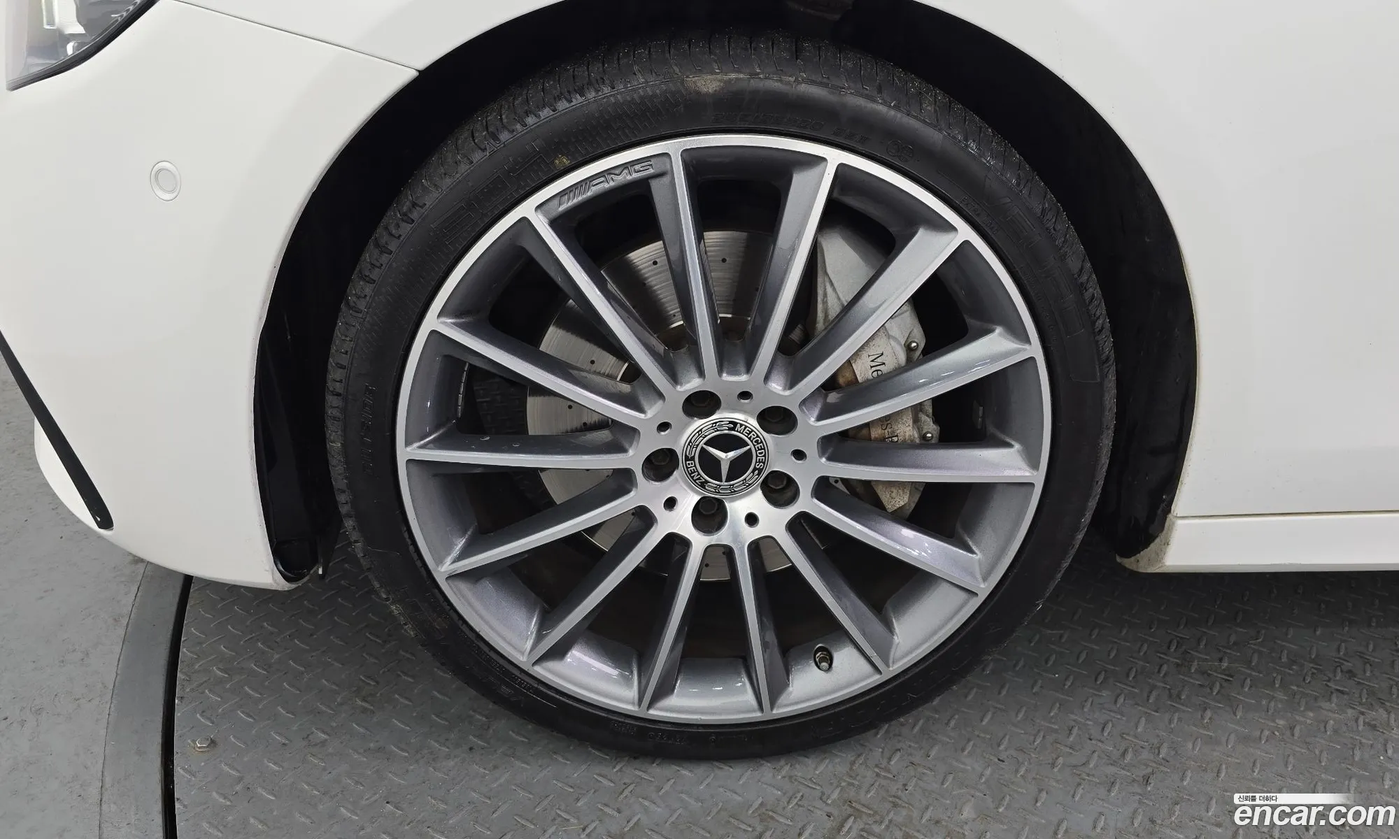 Mercedes-Benz E-Class W213 2021 — 18