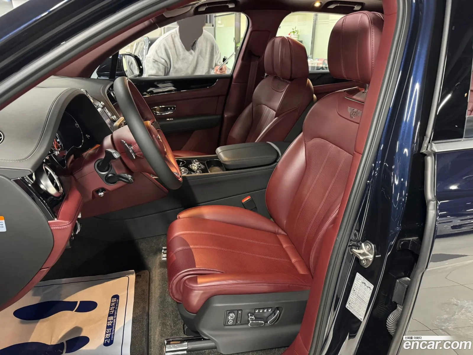 Bentley Bentayga 2020 — 12