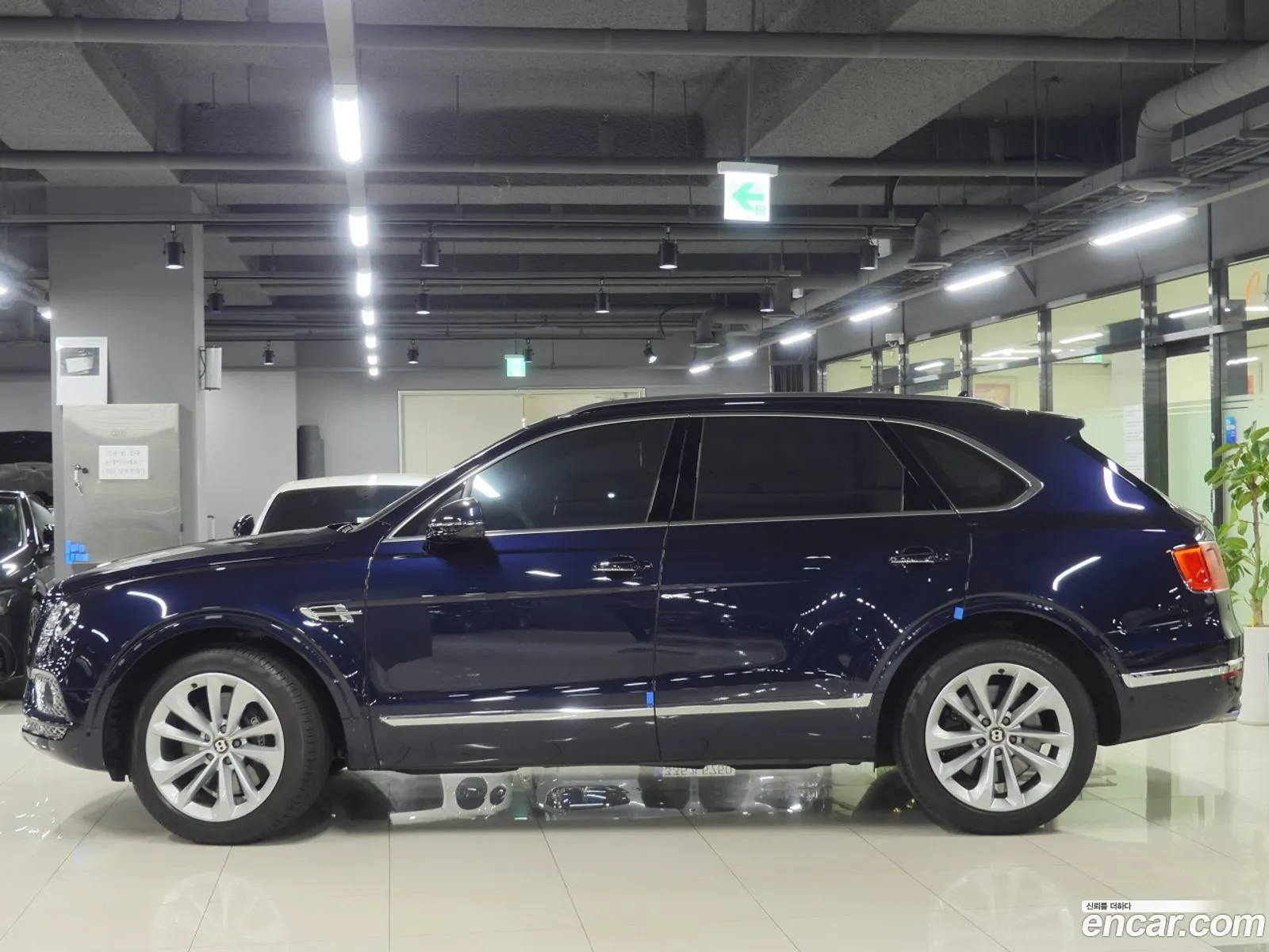 Bentley Bentayga 2020 — 10