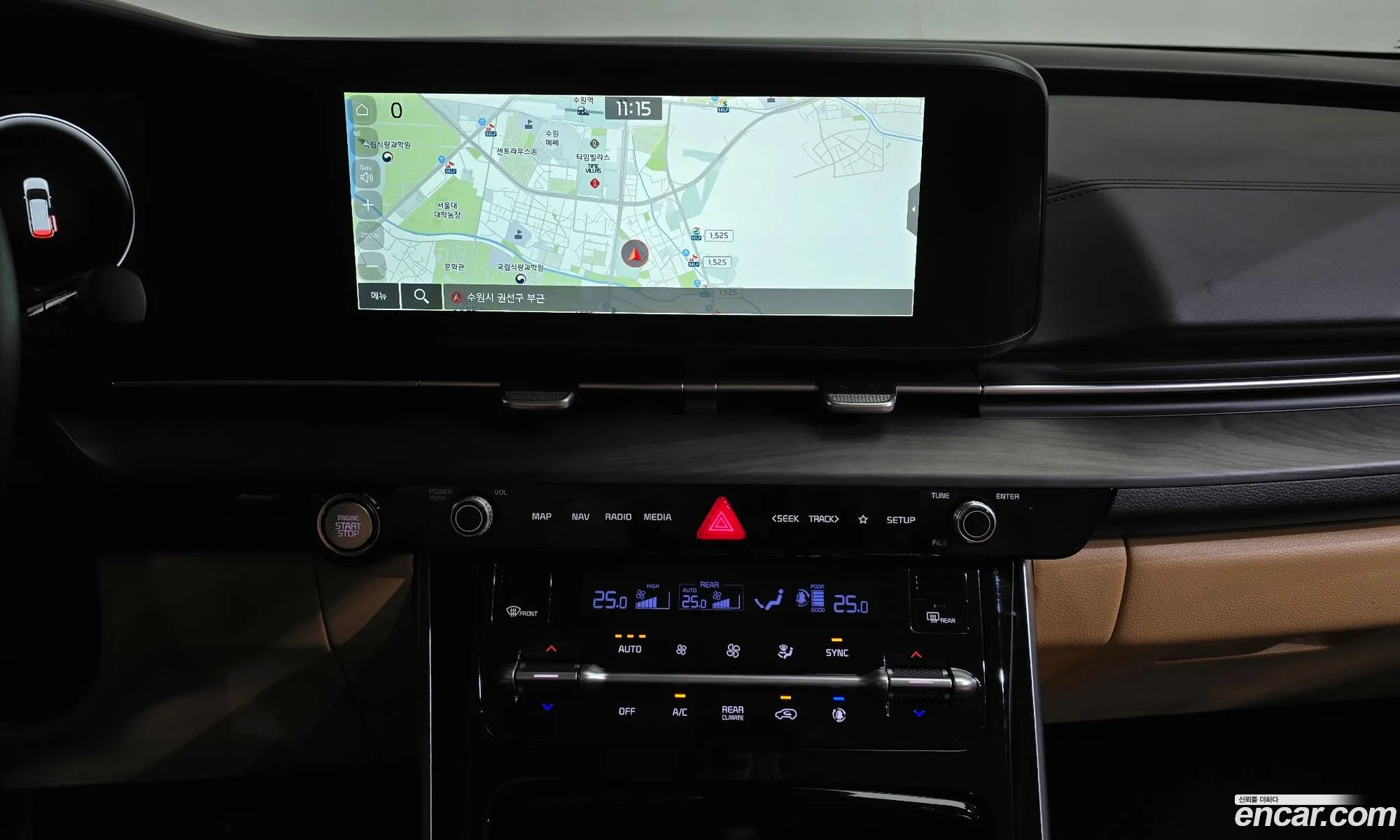 Kia Carnival 2023 — 18