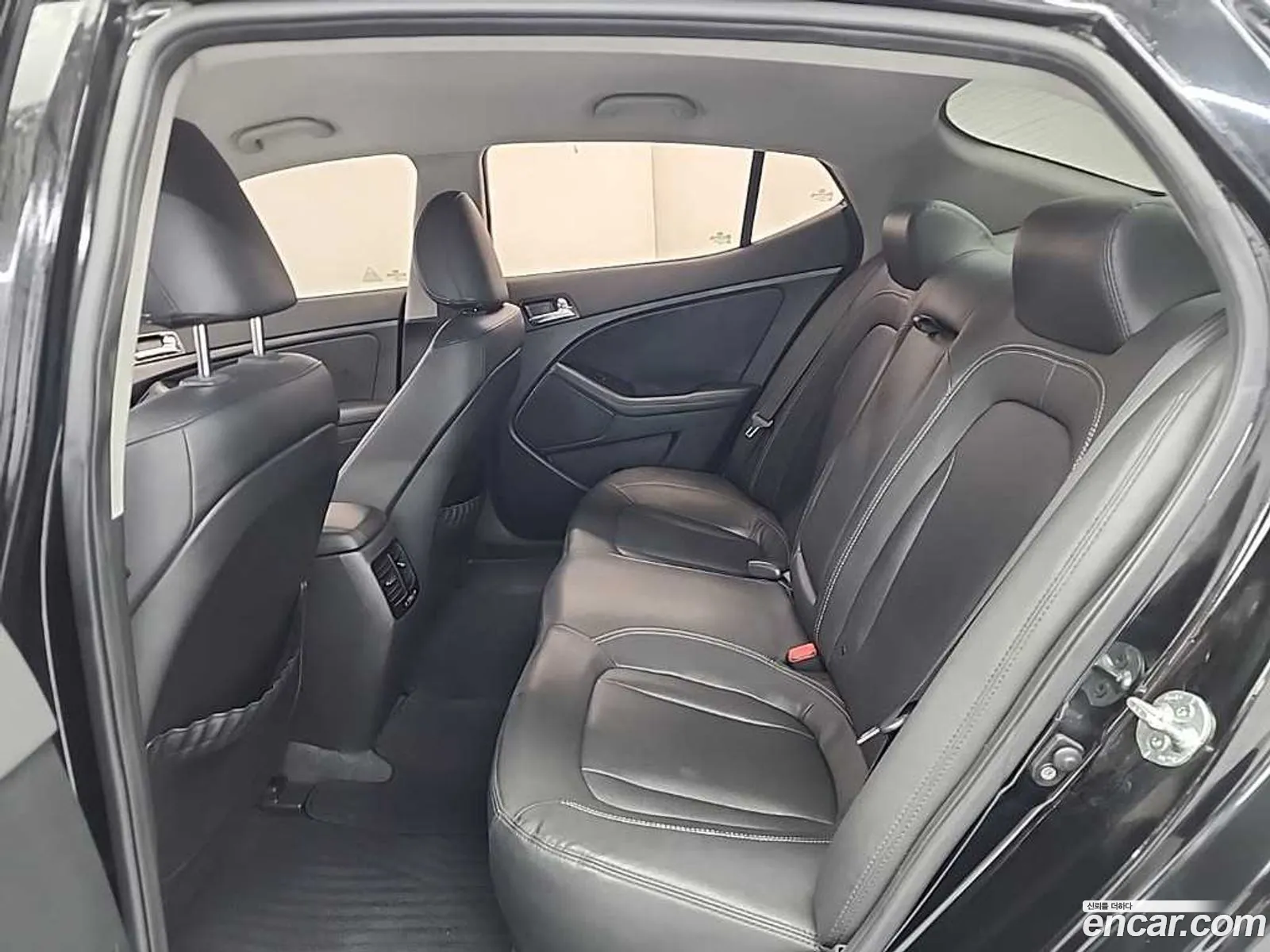 Kia K5 2010 — 15
