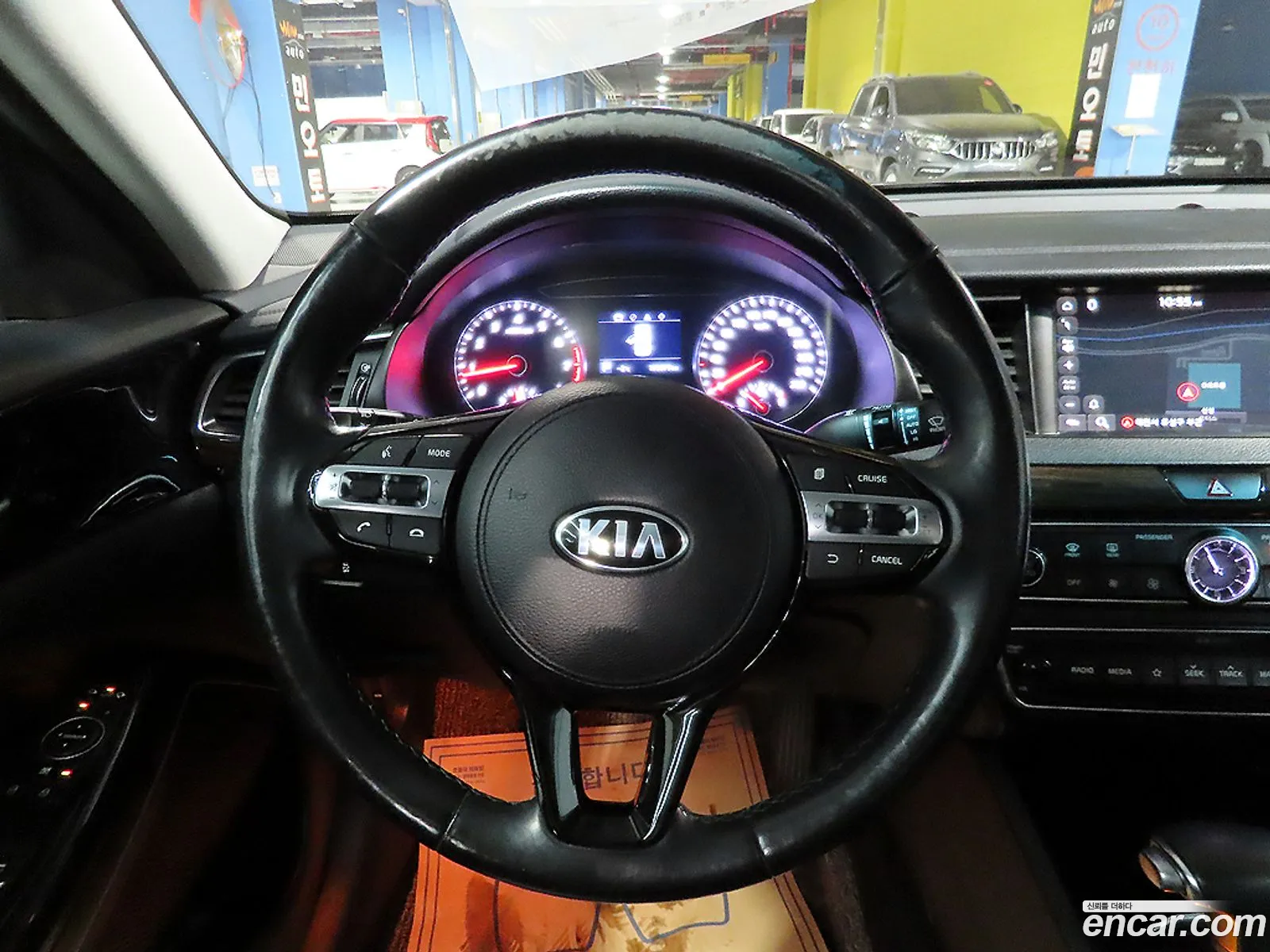 Kia K7 2018 — 16