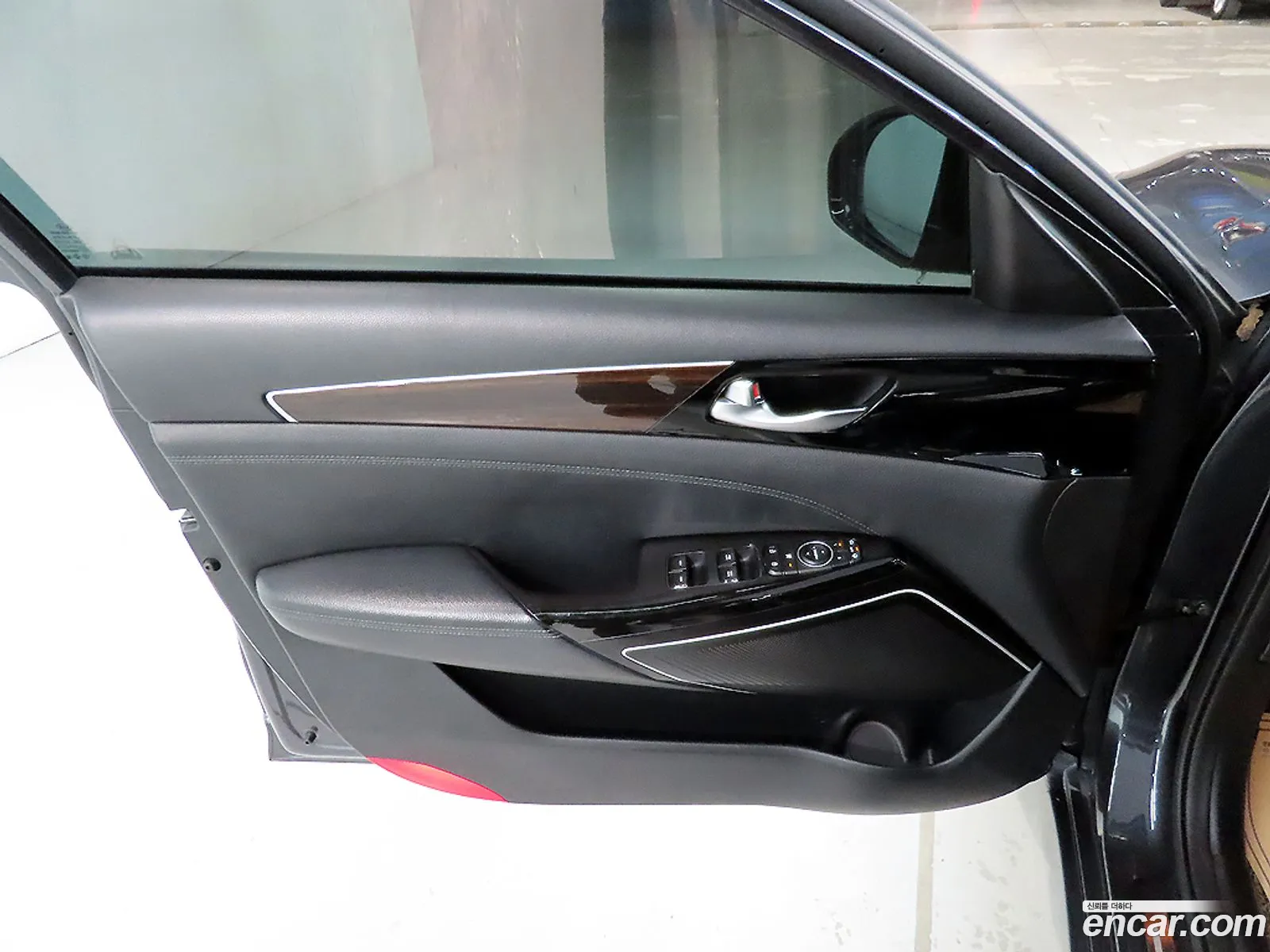 Kia K7 2018 — 7