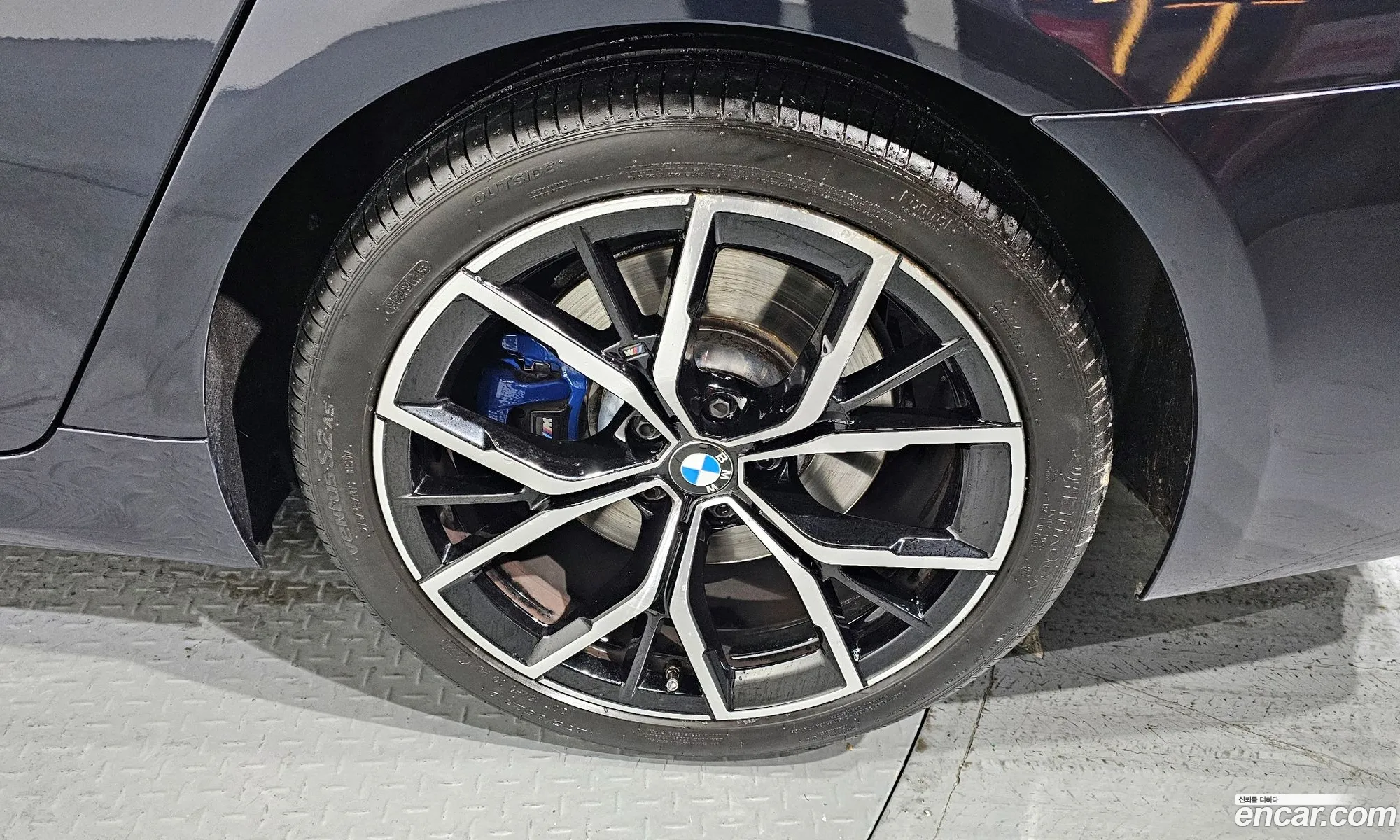 BMW 5 Series 2023 — 10