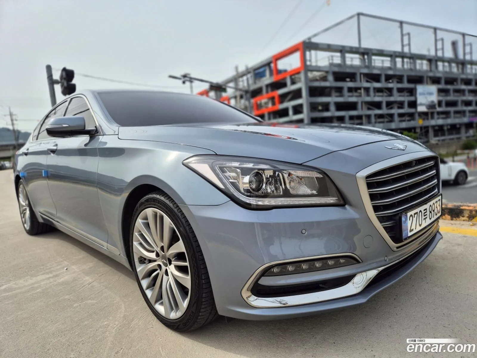 Genesis G80 2016 — 17