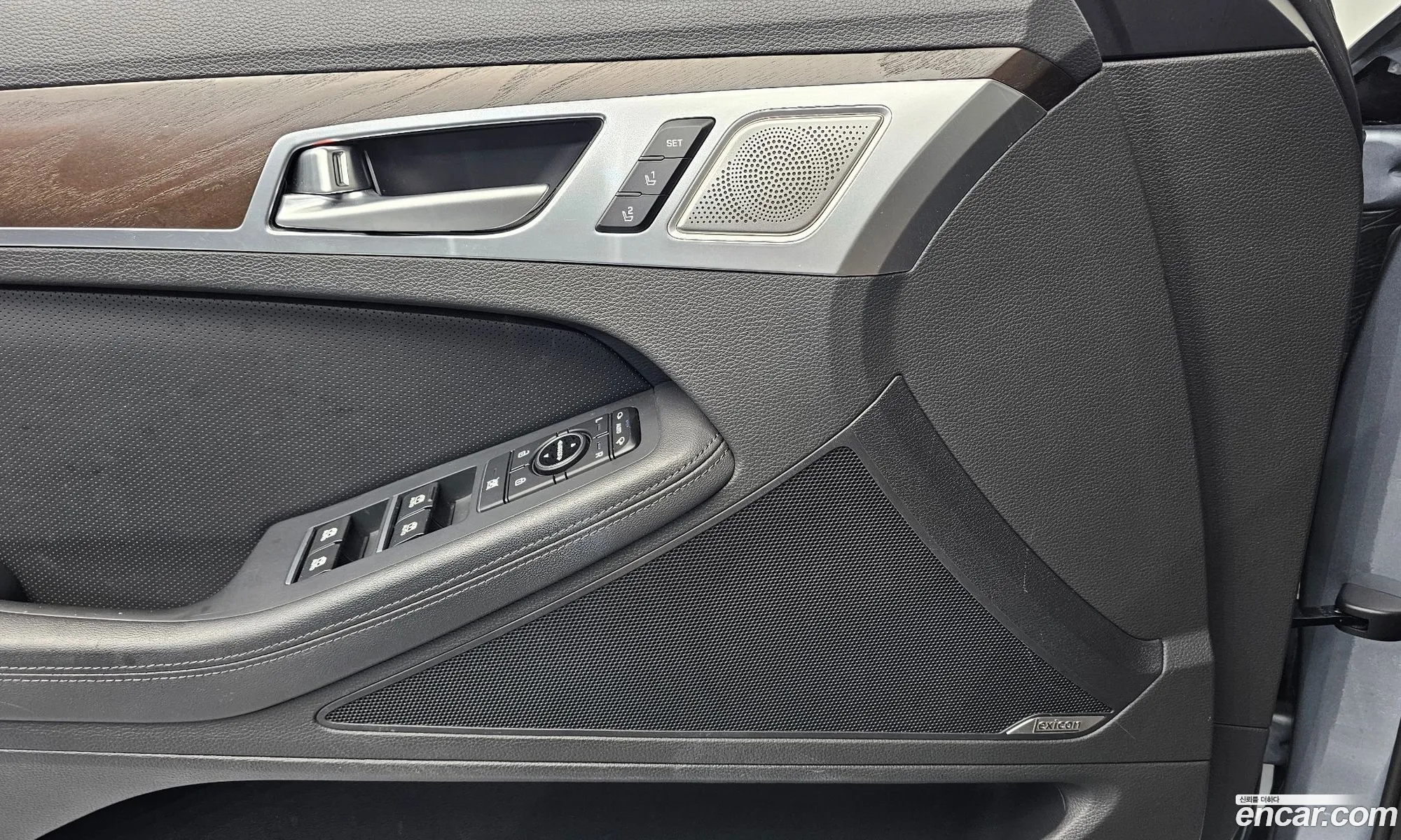Genesis G80 2016 — 11