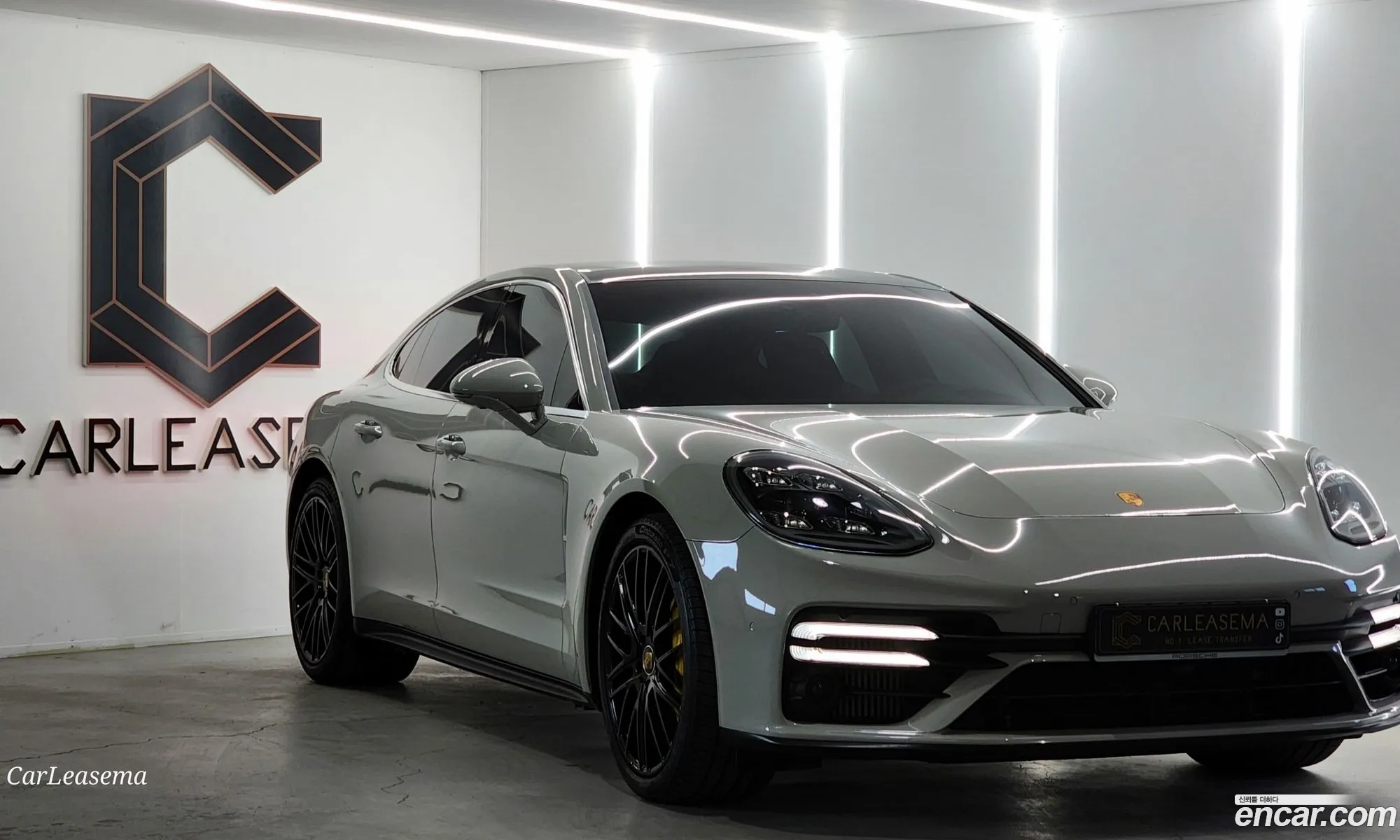 Porsche Panamera 2021 — 19