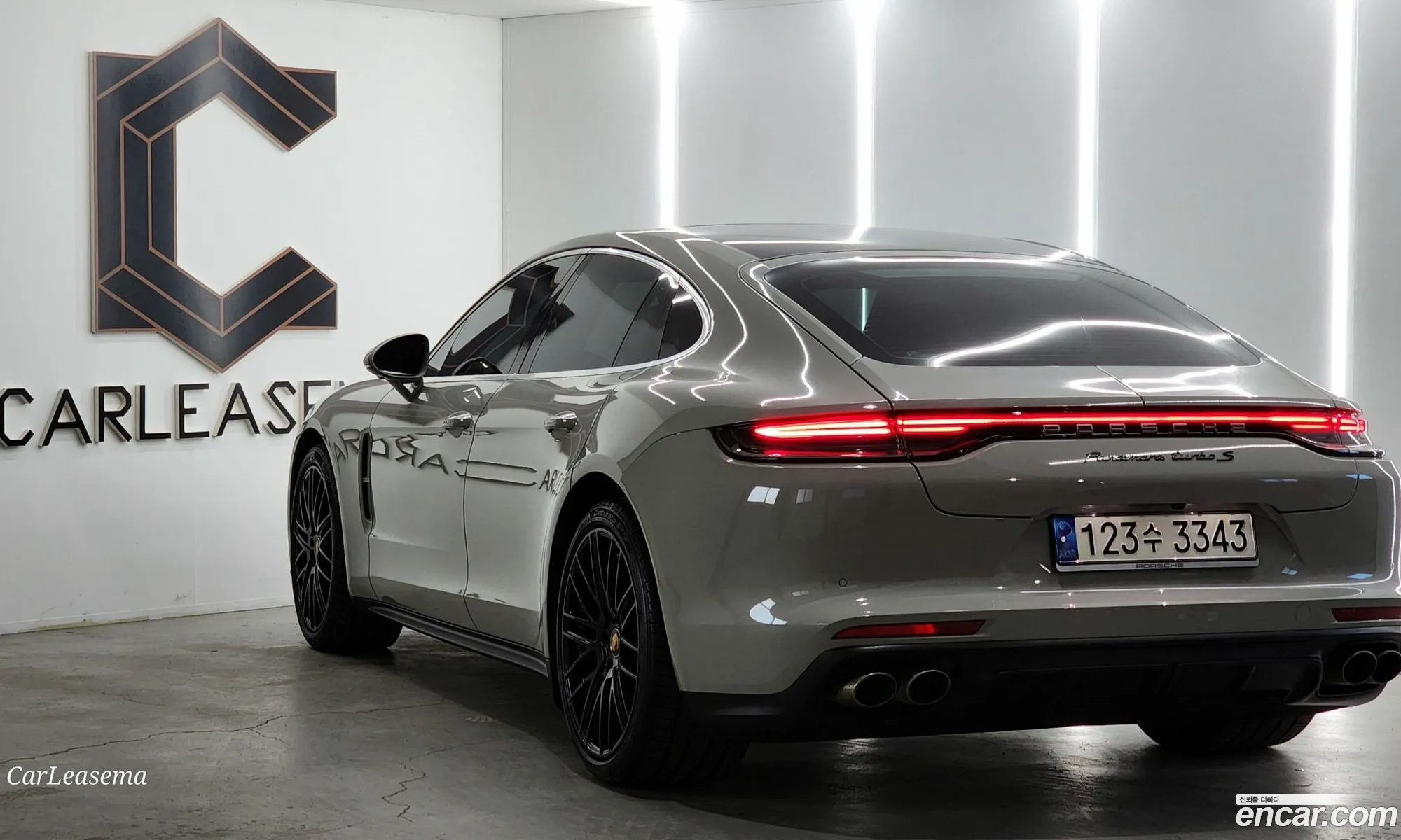 Porsche Panamera 2021 — 16