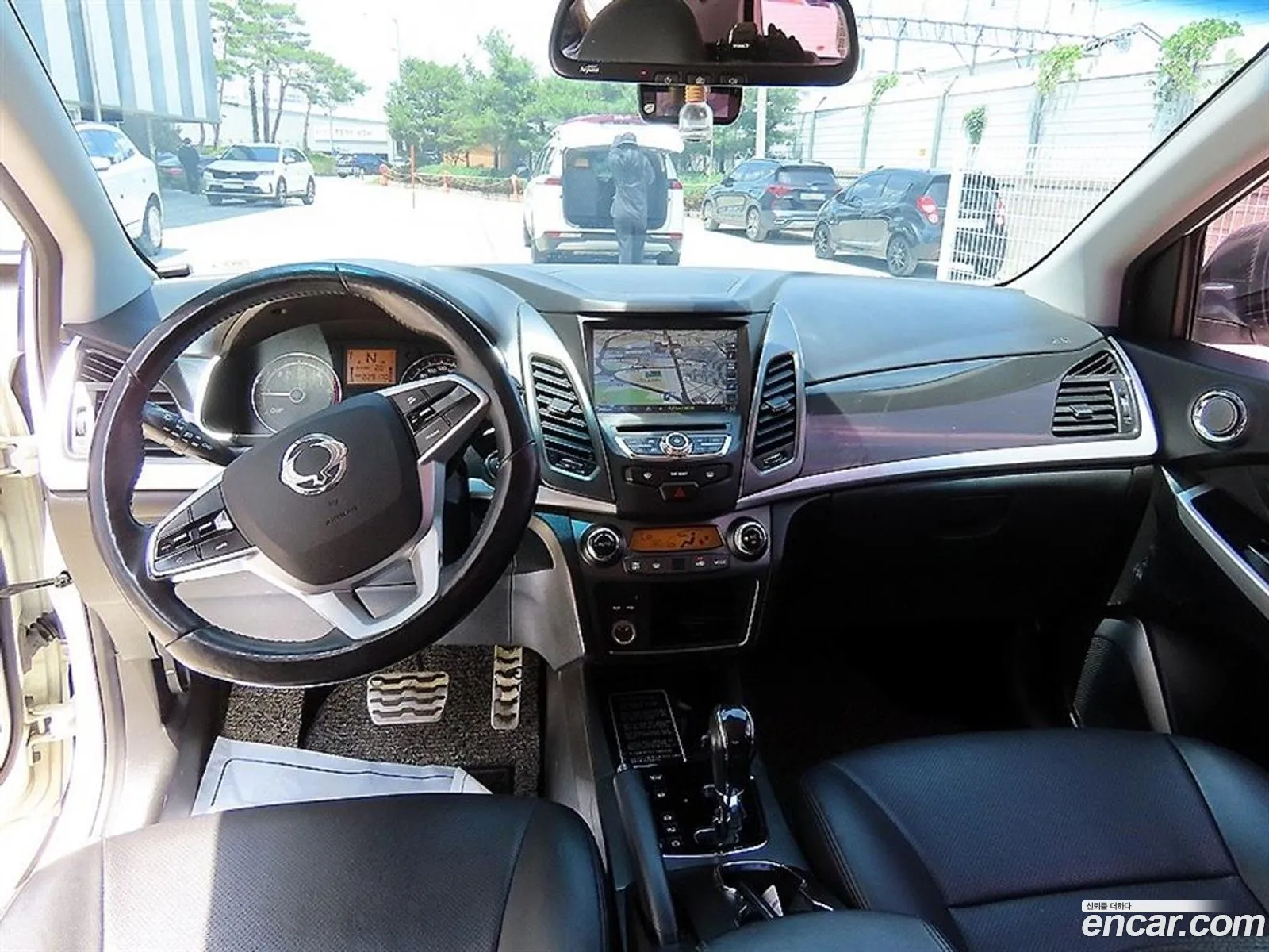 KG Mobility (SsangYong) Style Korando C 2017 — 17